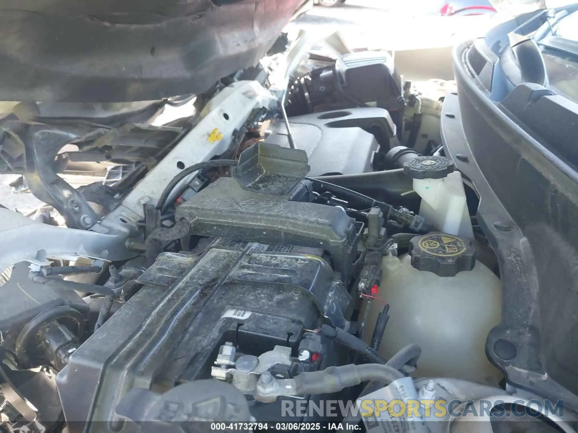 10 Photograph of a damaged car 3GNAXHEV6LS532098 CHEVROLET EQUINOX 2020