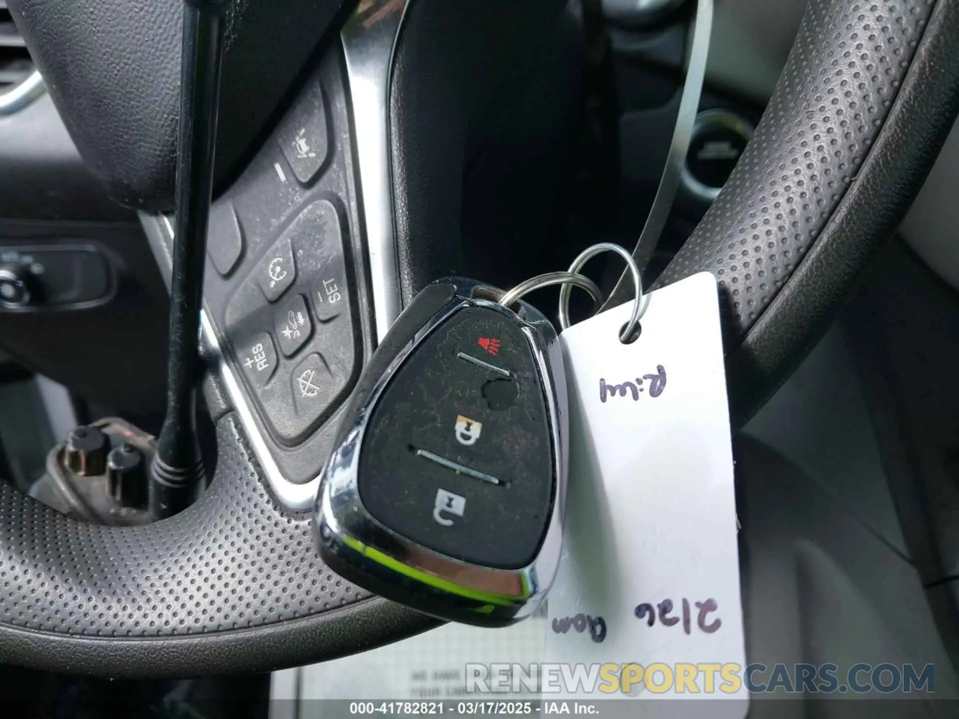 11 Photograph of a damaged car 3GNAXHEV6LS605079 CHEVROLET EQUINOX 2020