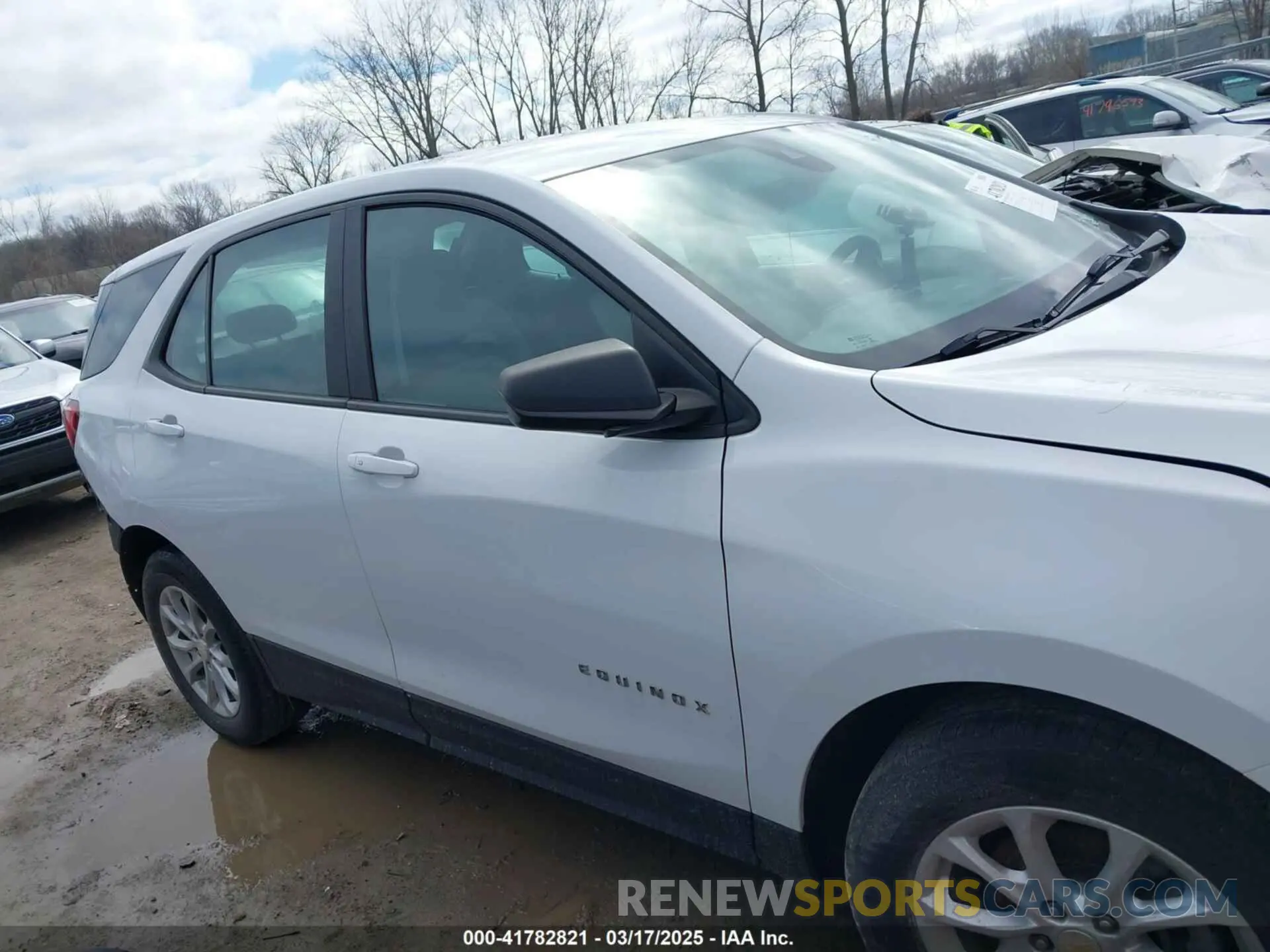 14 Photograph of a damaged car 3GNAXHEV6LS605079 CHEVROLET EQUINOX 2020