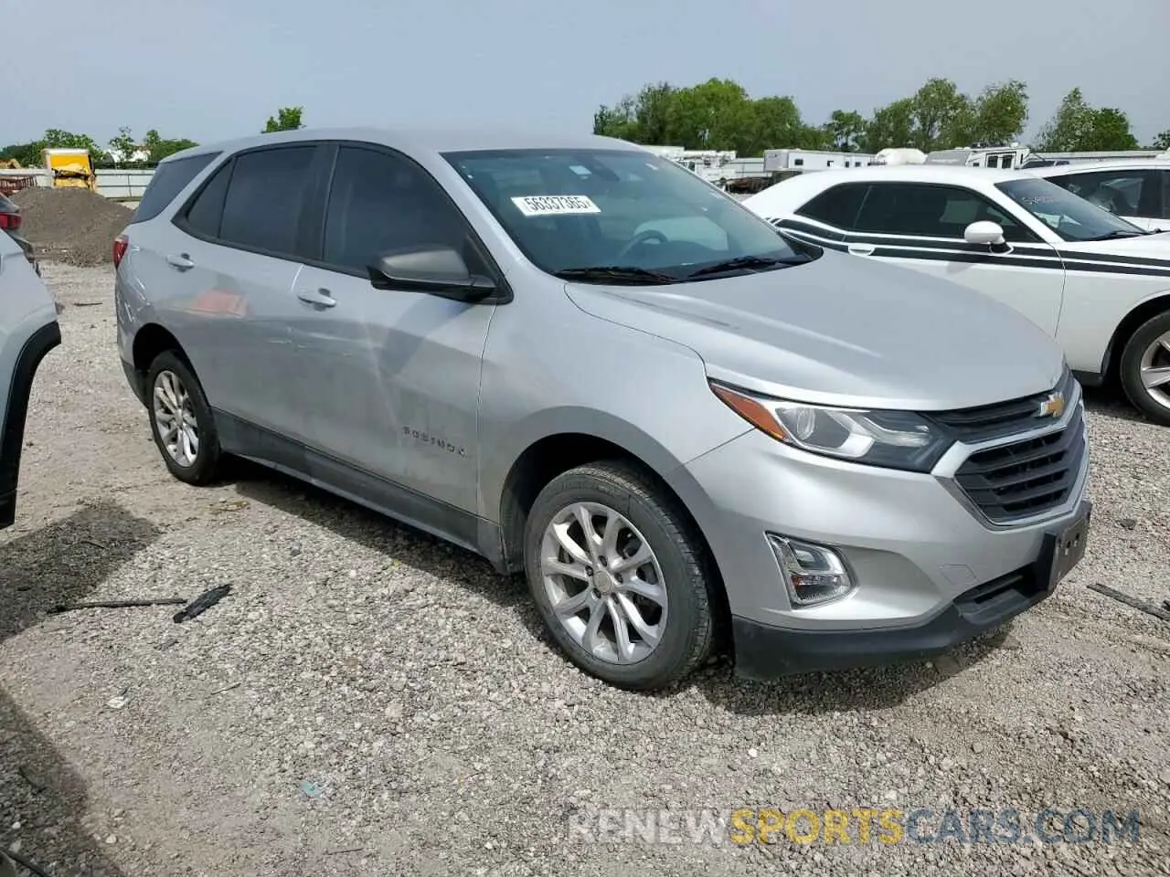 4 Photograph of a damaged car 3GNAXHEV6LS605938 CHEVROLET EQUINOX 2020