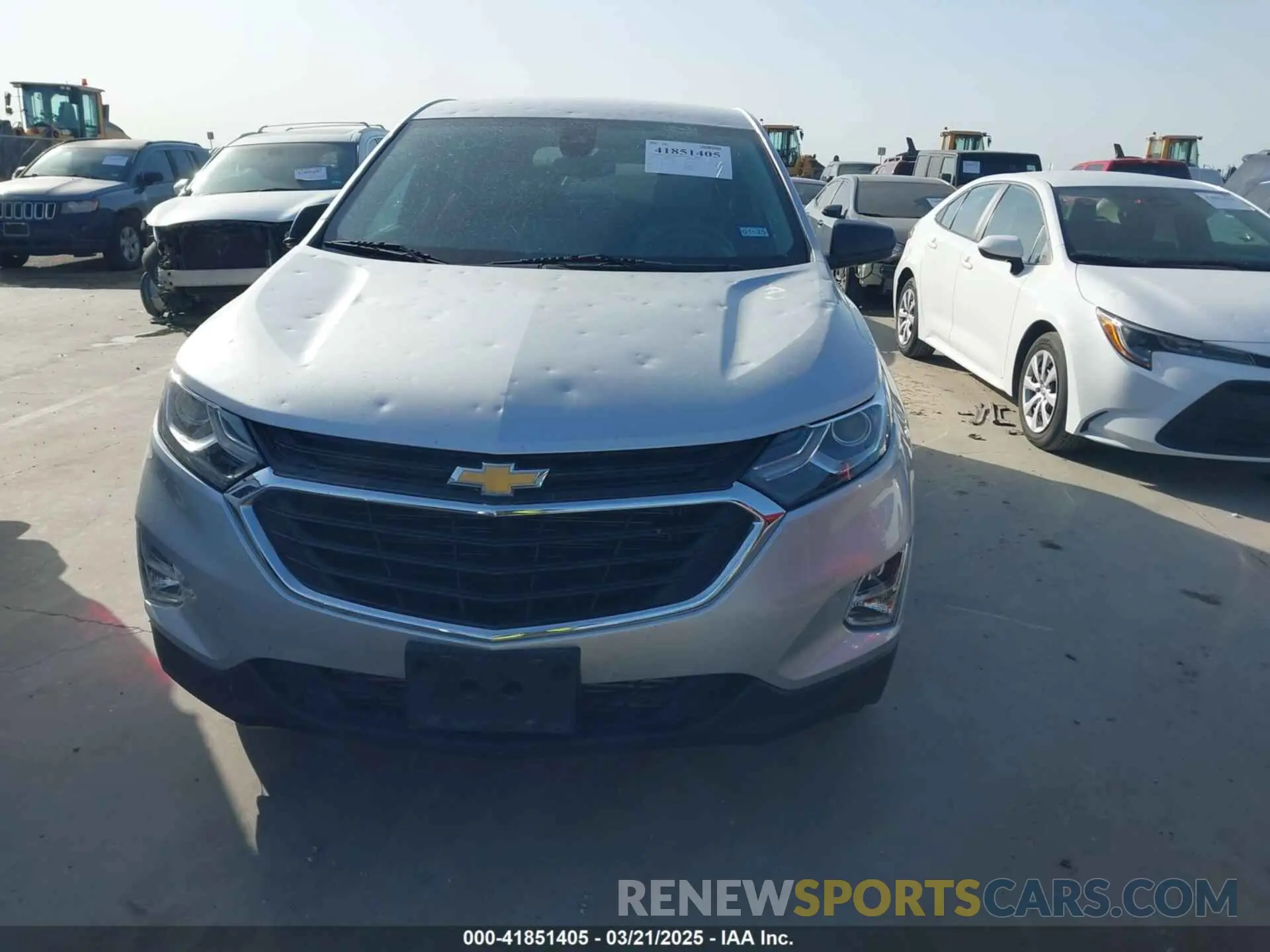12 Photograph of a damaged car 3GNAXHEV6LS633156 CHEVROLET EQUINOX 2020