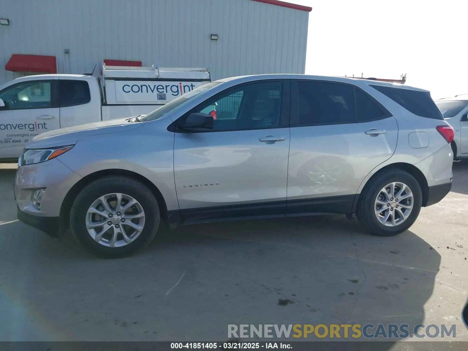14 Photograph of a damaged car 3GNAXHEV6LS633156 CHEVROLET EQUINOX 2020