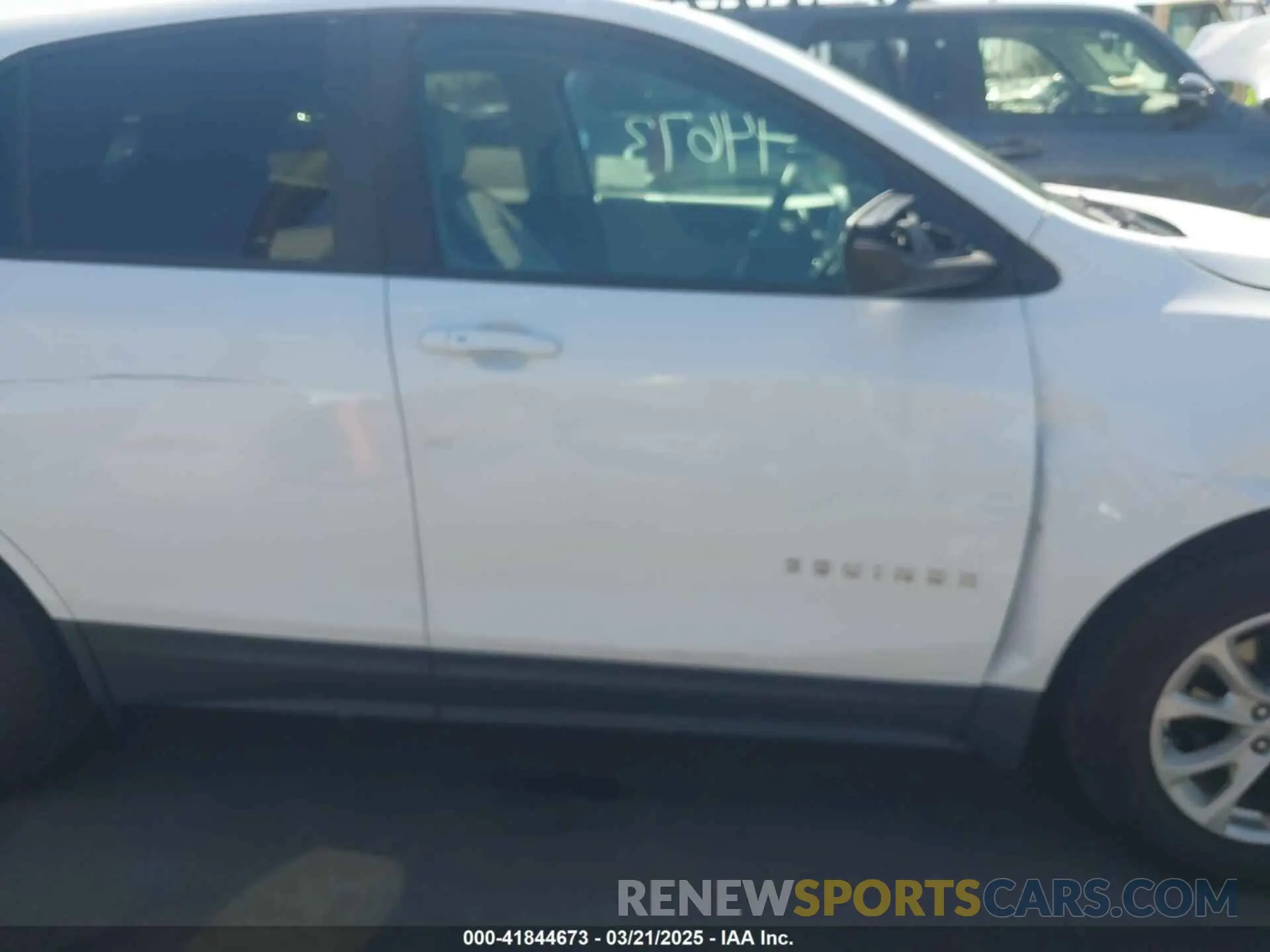 18 Photograph of a damaged car 3GNAXHEV6LS653973 CHEVROLET EQUINOX 2020