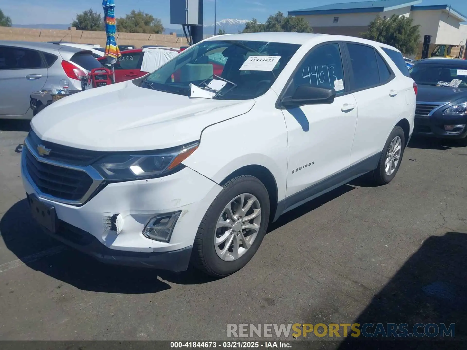 2 Photograph of a damaged car 3GNAXHEV6LS653973 CHEVROLET EQUINOX 2020