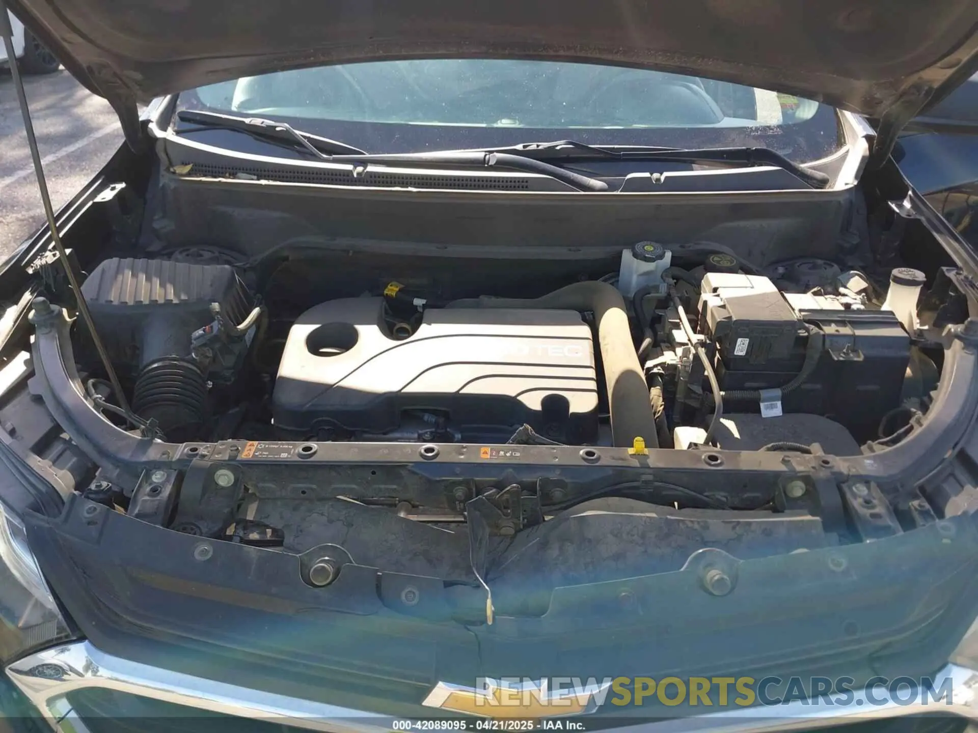 10 Photograph of a damaged car 3GNAXHEV6LS693678 CHEVROLET EQUINOX 2020