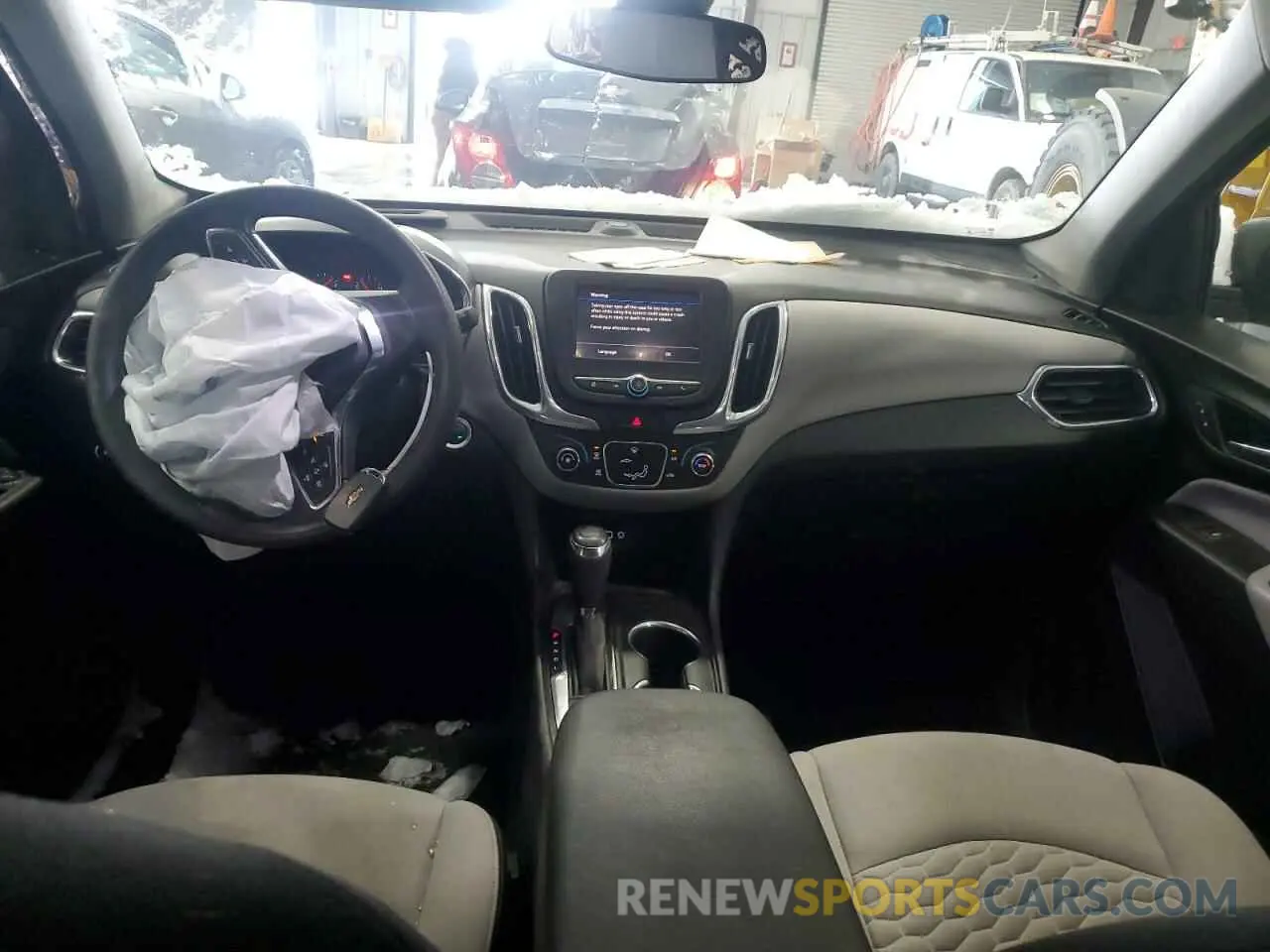 8 Photograph of a damaged car 3GNAXHEV6LS724170 CHEVROLET EQUINOX 2020