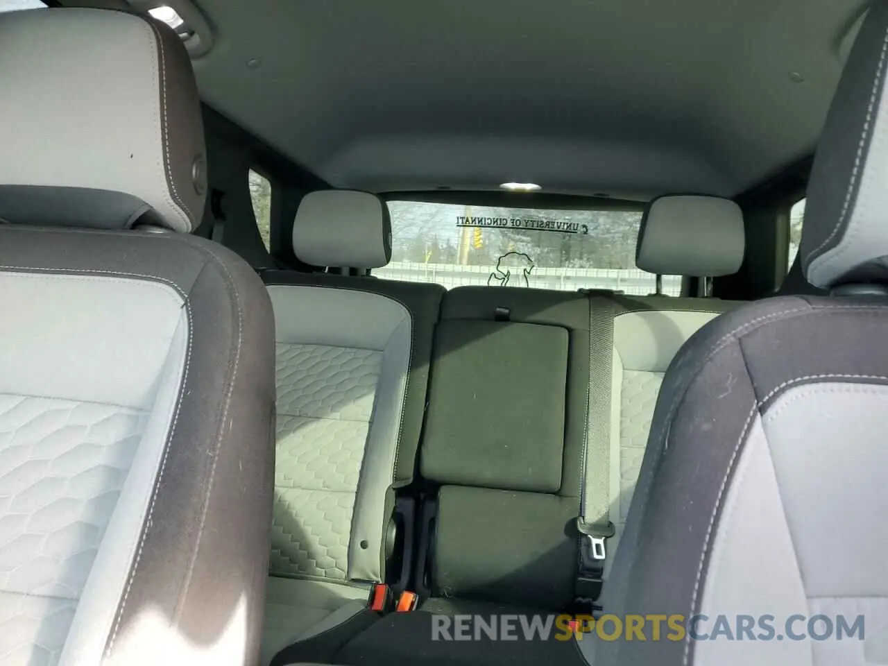 10 Photograph of a damaged car 3GNAXHEV7LS504438 CHEVROLET EQUINOX 2020