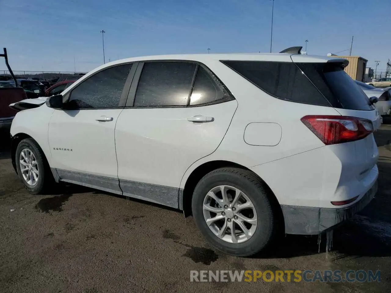 2 Photograph of a damaged car 3GNAXHEV7LS504438 CHEVROLET EQUINOX 2020