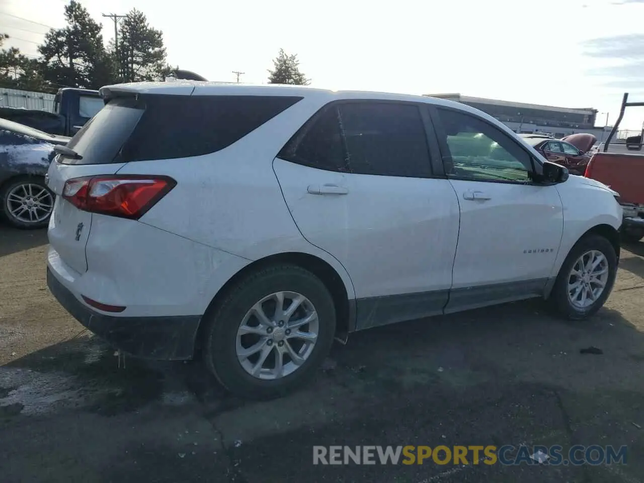 3 Photograph of a damaged car 3GNAXHEV7LS504438 CHEVROLET EQUINOX 2020