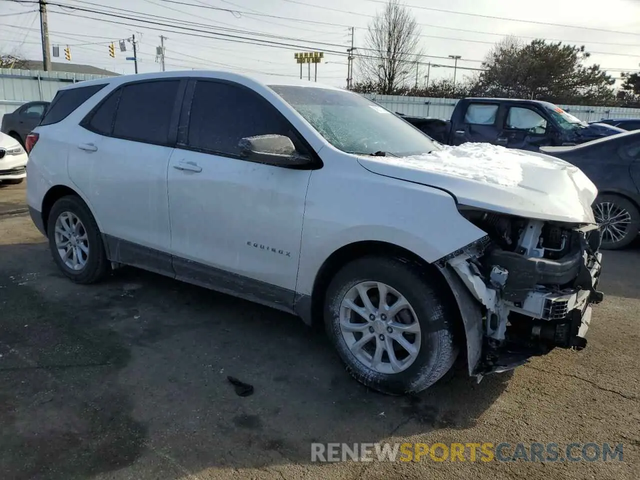 4 Photograph of a damaged car 3GNAXHEV7LS504438 CHEVROLET EQUINOX 2020