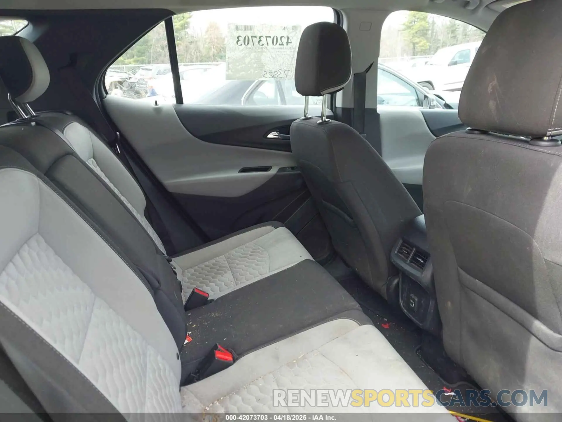 8 Photograph of a damaged car 3GNAXHEV7LS506237 CHEVROLET EQUINOX 2020