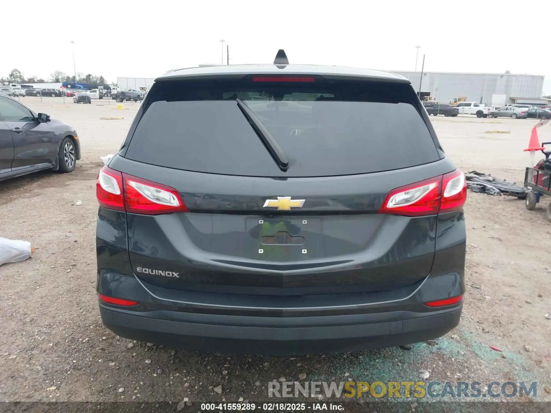 17 Photograph of a damaged car 3GNAXHEV7LS614583 CHEVROLET EQUINOX 2020