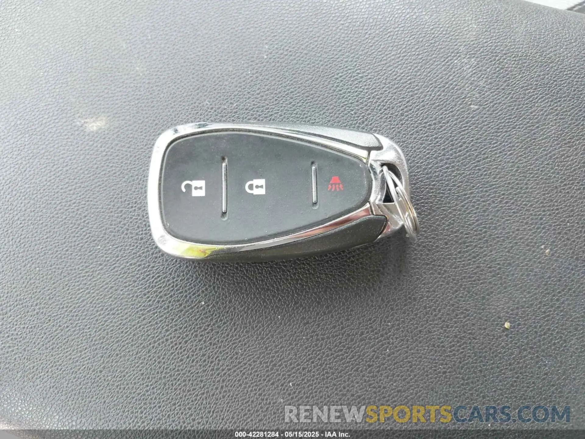 11 Photograph of a damaged car 3GNAXHEV7LS661354 CHEVROLET EQUINOX 2020