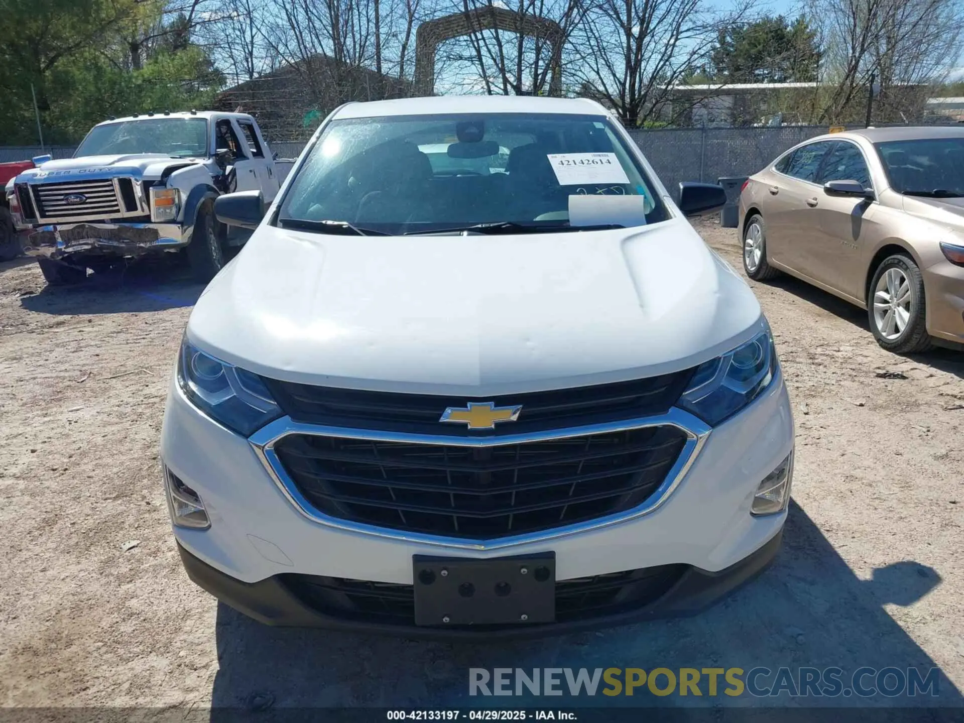 12 Photograph of a damaged car 3GNAXHEV7LS673732 CHEVROLET EQUINOX 2020