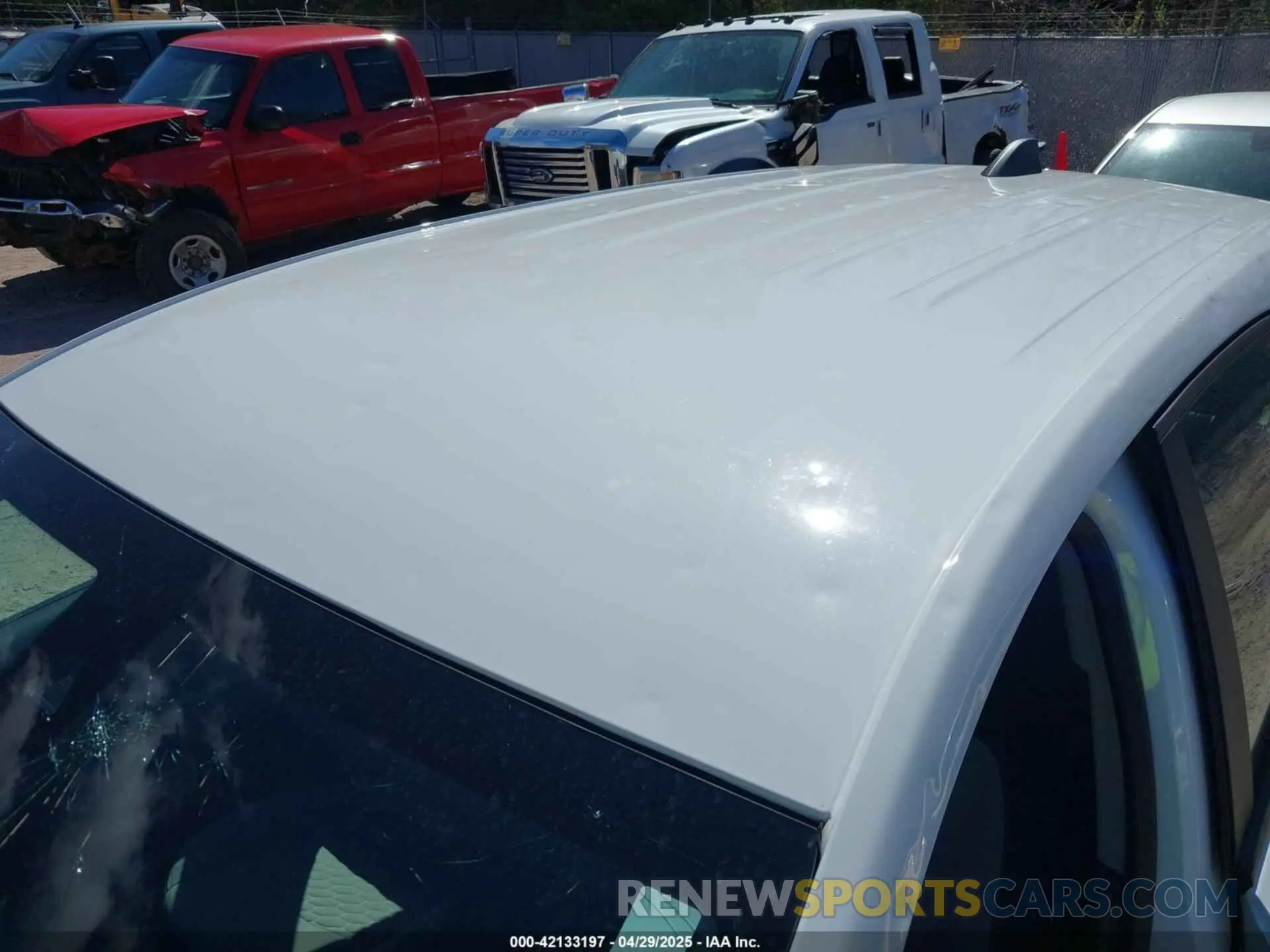 17 Photograph of a damaged car 3GNAXHEV7LS673732 CHEVROLET EQUINOX 2020