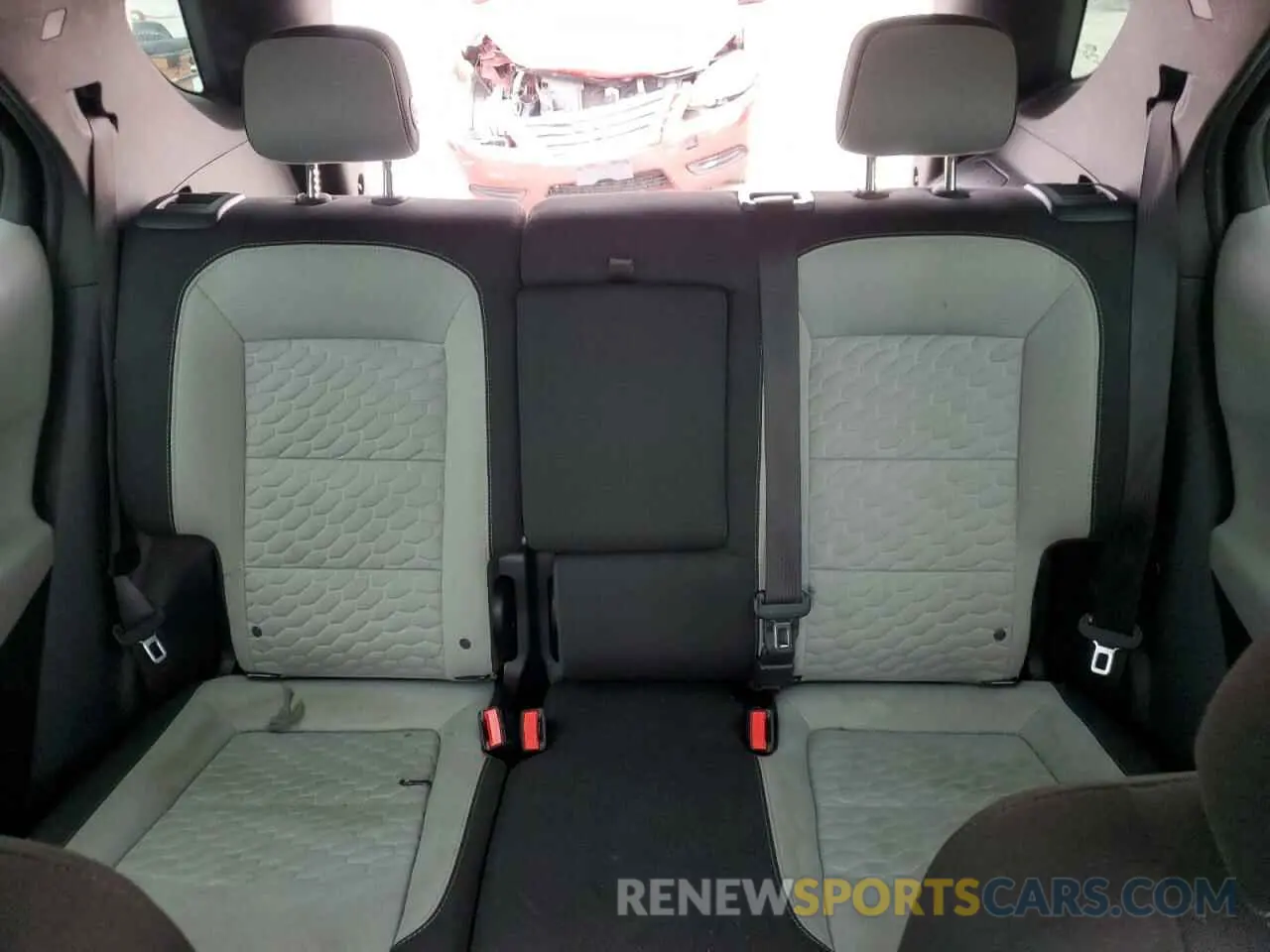 10 Photograph of a damaged car 3GNAXHEV7LS716000 CHEVROLET EQUINOX 2020