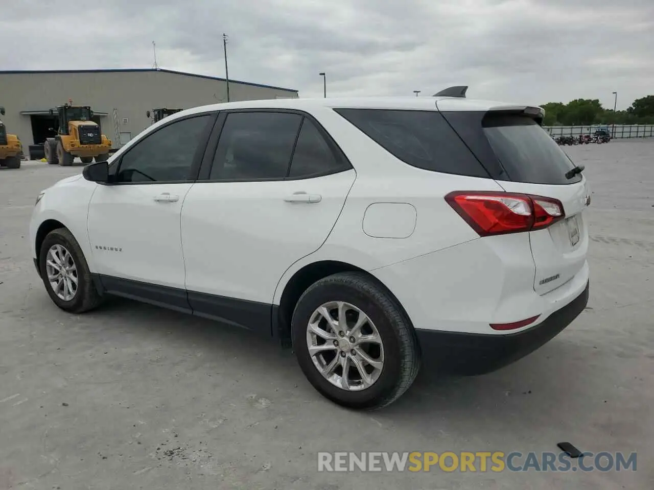 2 Photograph of a damaged car 3GNAXHEV7LS716000 CHEVROLET EQUINOX 2020