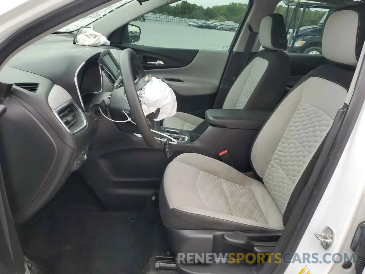 7 Photograph of a damaged car 3GNAXHEV7LS716000 CHEVROLET EQUINOX 2020