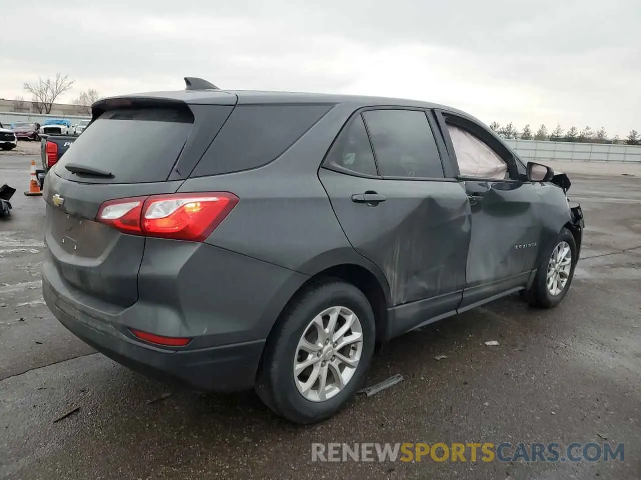 3 Photograph of a damaged car 3GNAXHEV8LS506246 CHEVROLET EQUINOX 2020
