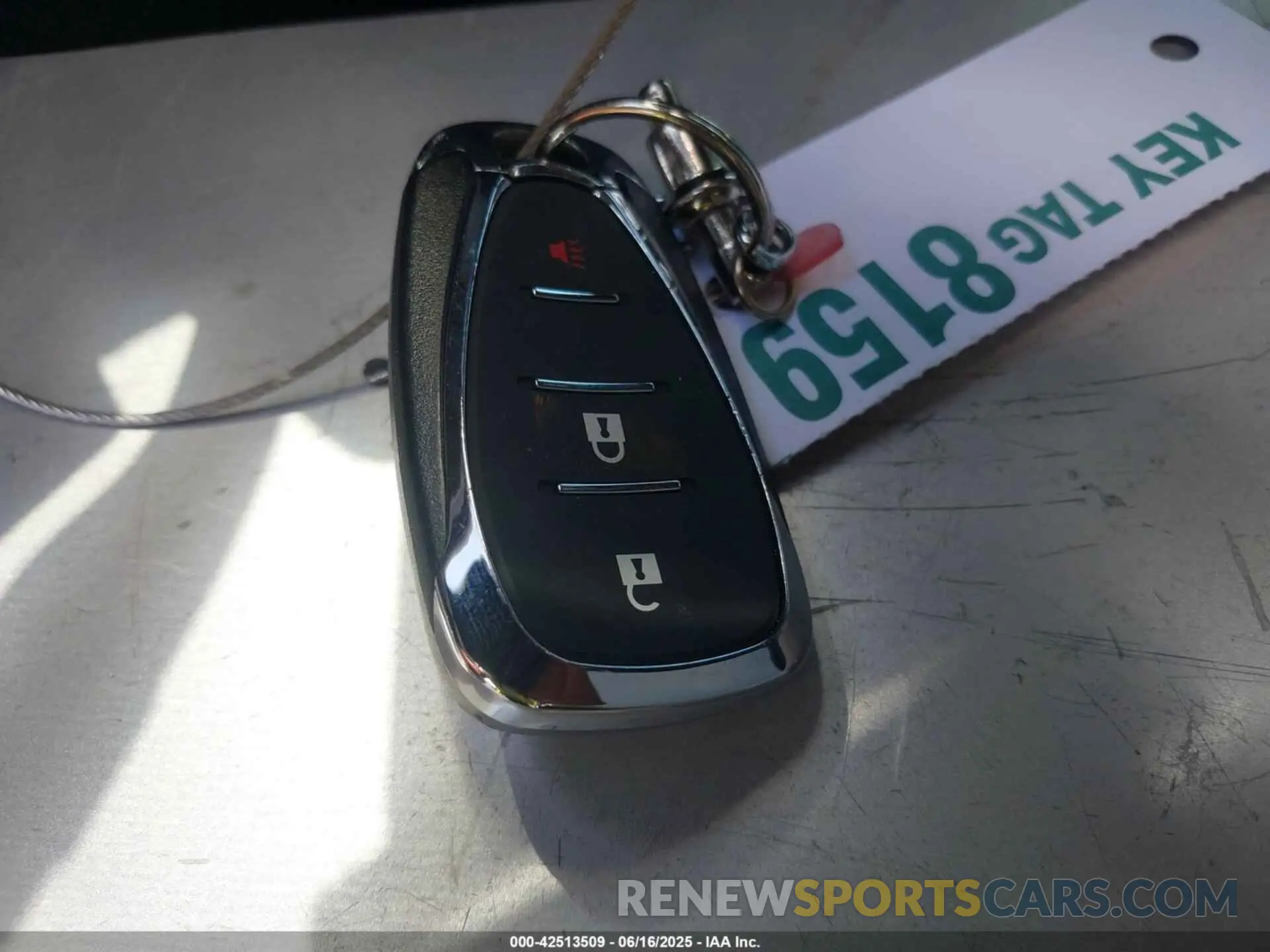 11 Photograph of a damaged car 3GNAXHEV8LS627987 CHEVROLET EQUINOX 2020