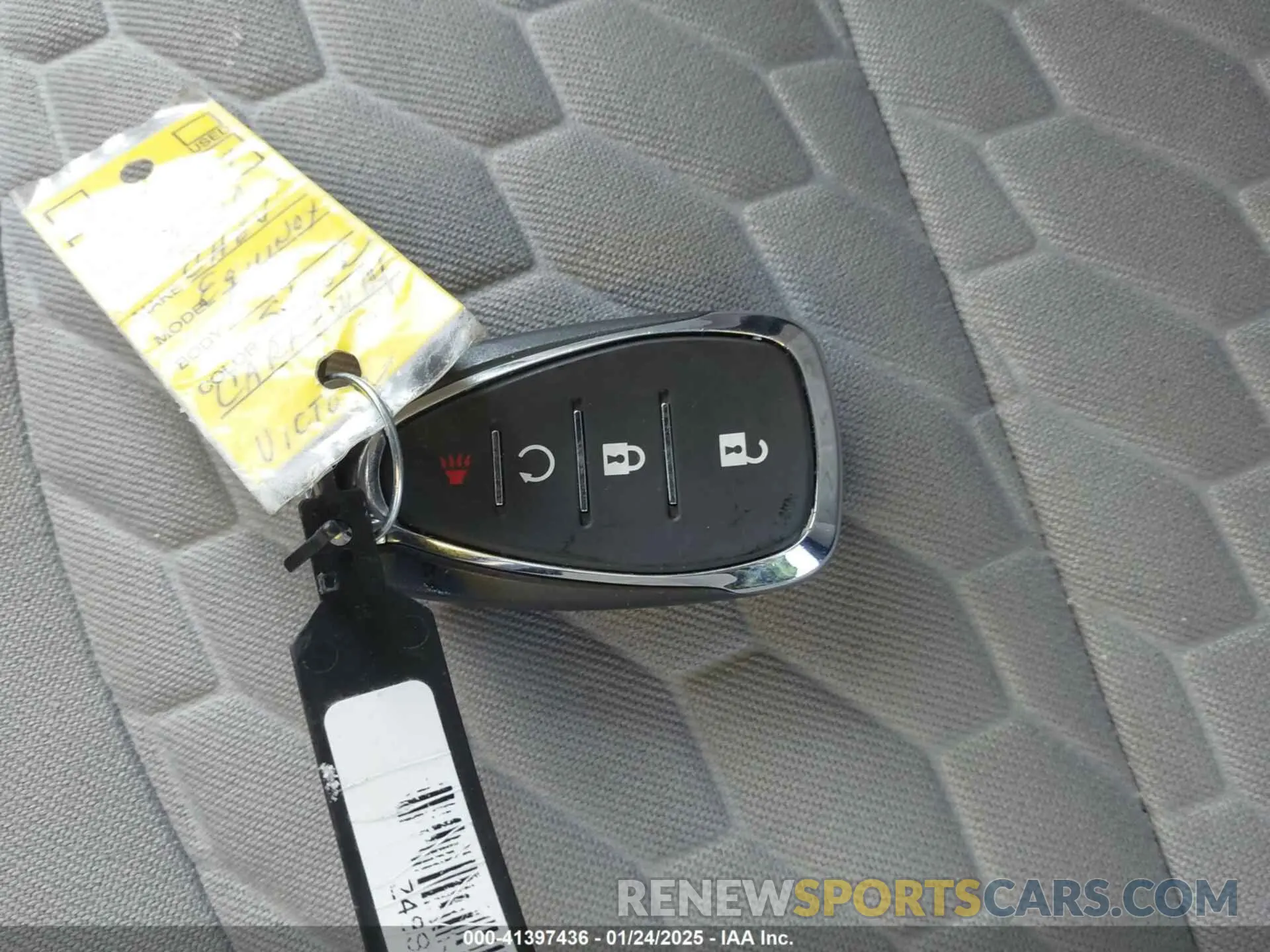 11 Photograph of a damaged car 3GNAXHEV8LS670290 CHEVROLET EQUINOX 2020