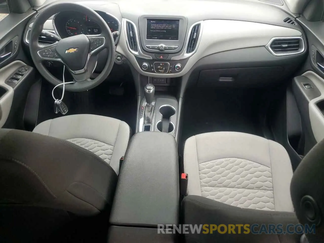 8 Photograph of a damaged car 3GNAXHEV8LS705118 CHEVROLET EQUINOX 2020