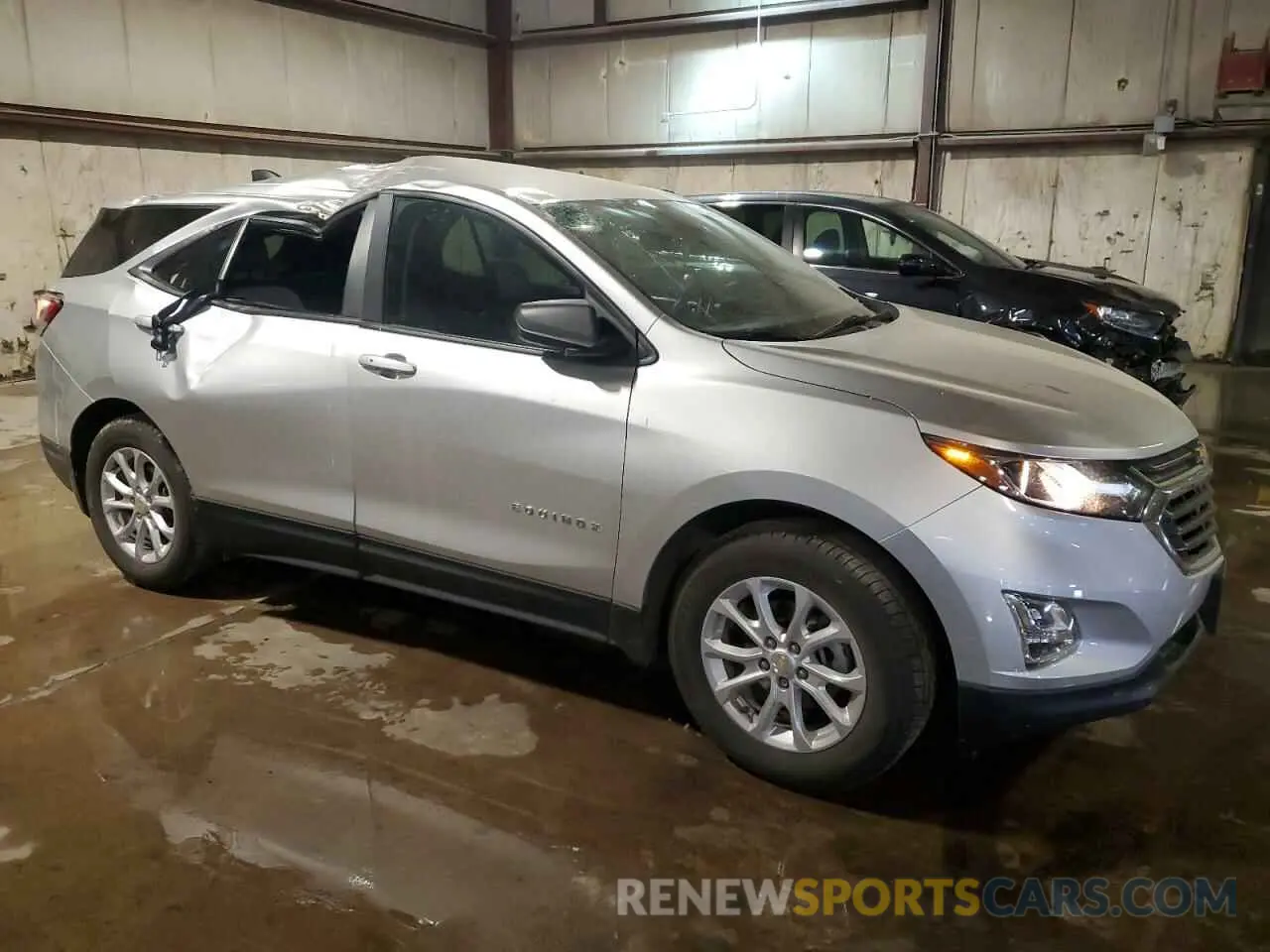 4 Photograph of a damaged car 3GNAXHEV8LS706656 CHEVROLET EQUINOX 2020