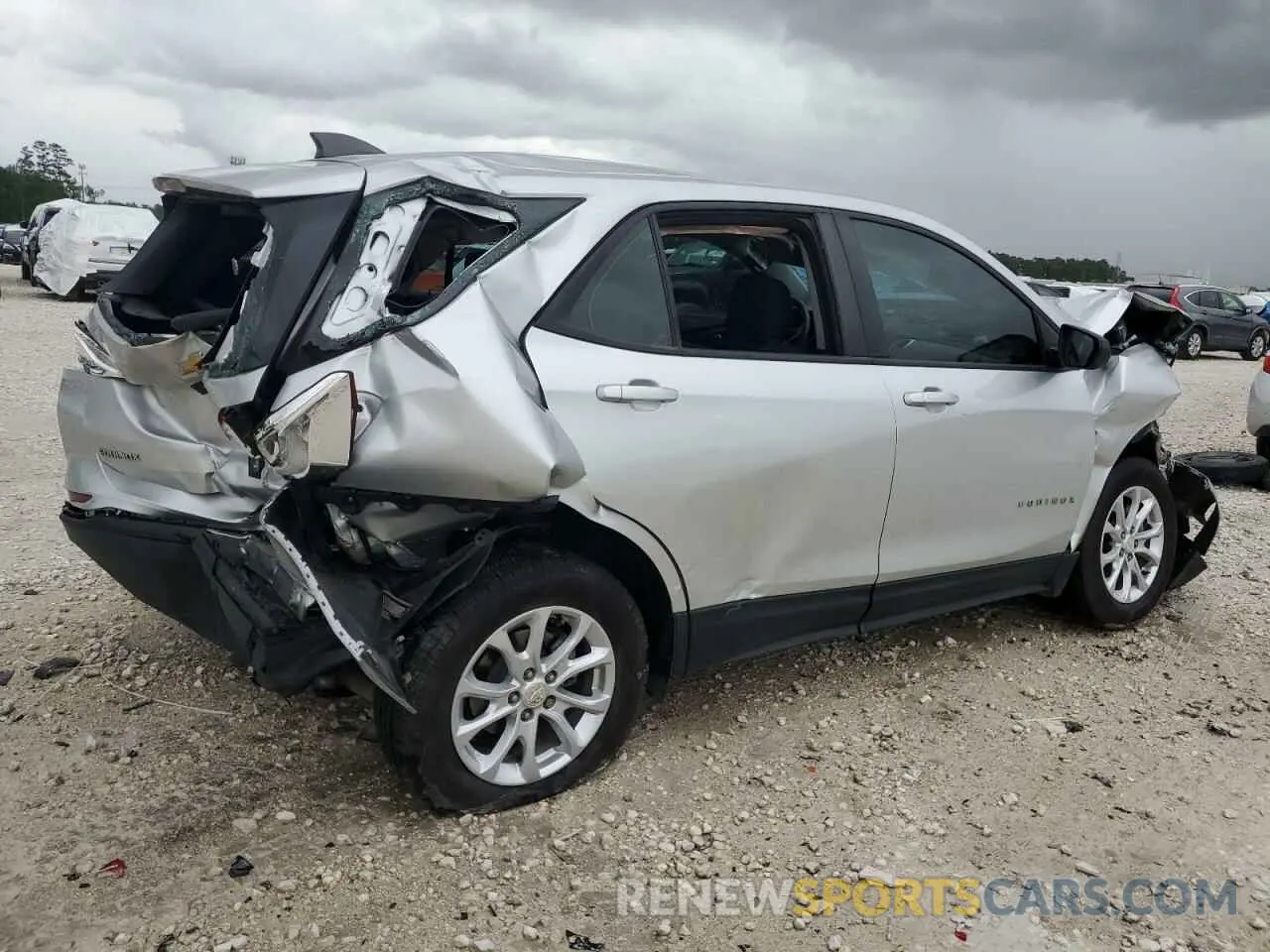 3 Photograph of a damaged car 3GNAXHEV8LS735056 CHEVROLET EQUINOX 2020