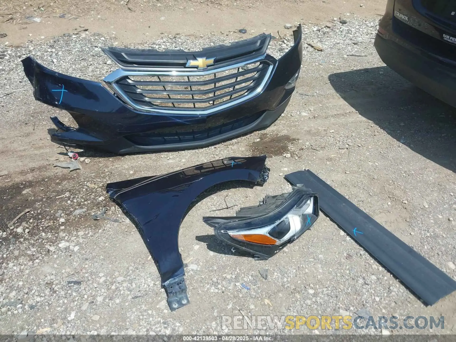 12 Photograph of a damaged car 3GNAXHEV9LS568447 CHEVROLET EQUINOX 2020