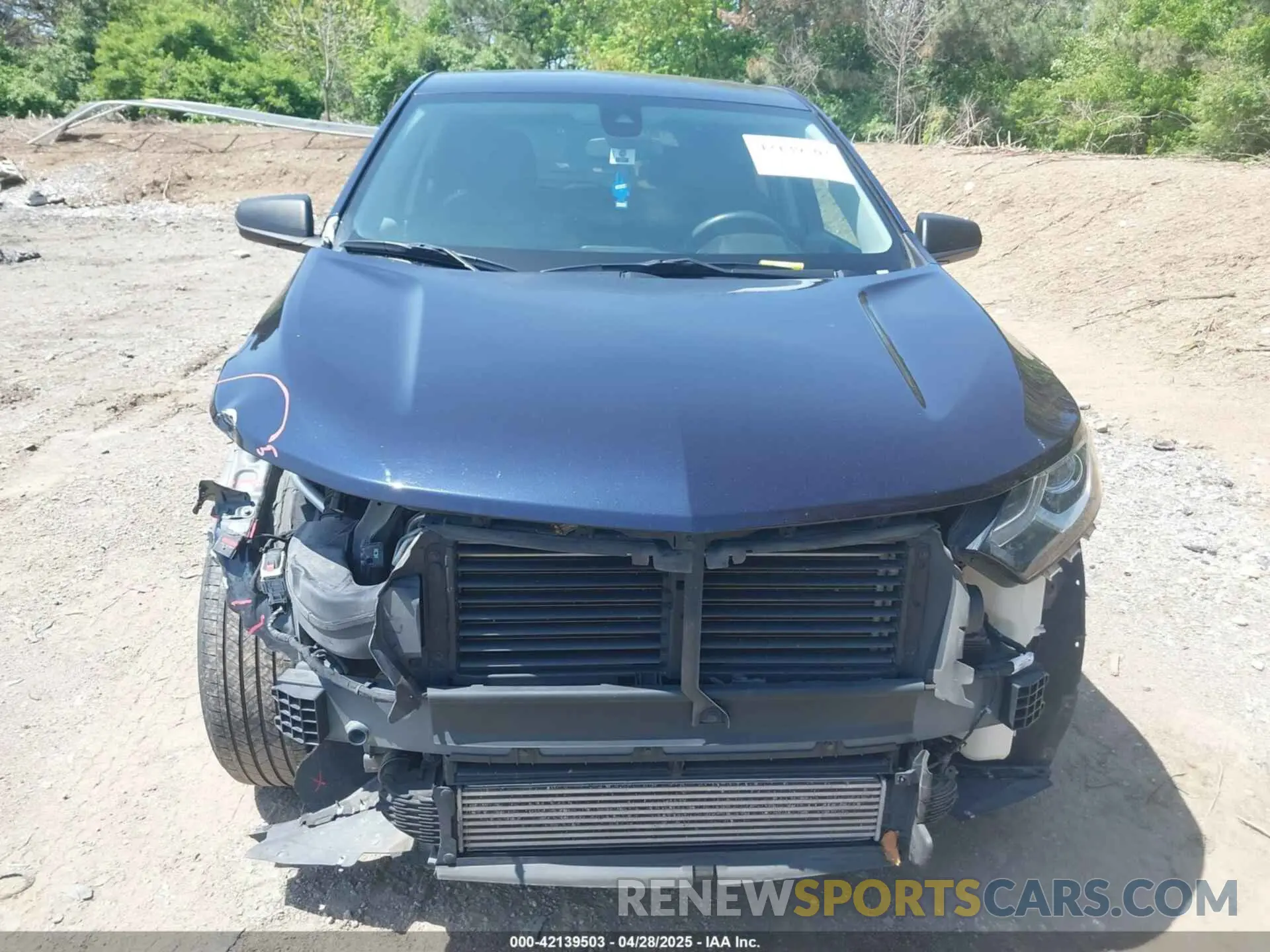 13 Photograph of a damaged car 3GNAXHEV9LS568447 CHEVROLET EQUINOX 2020
