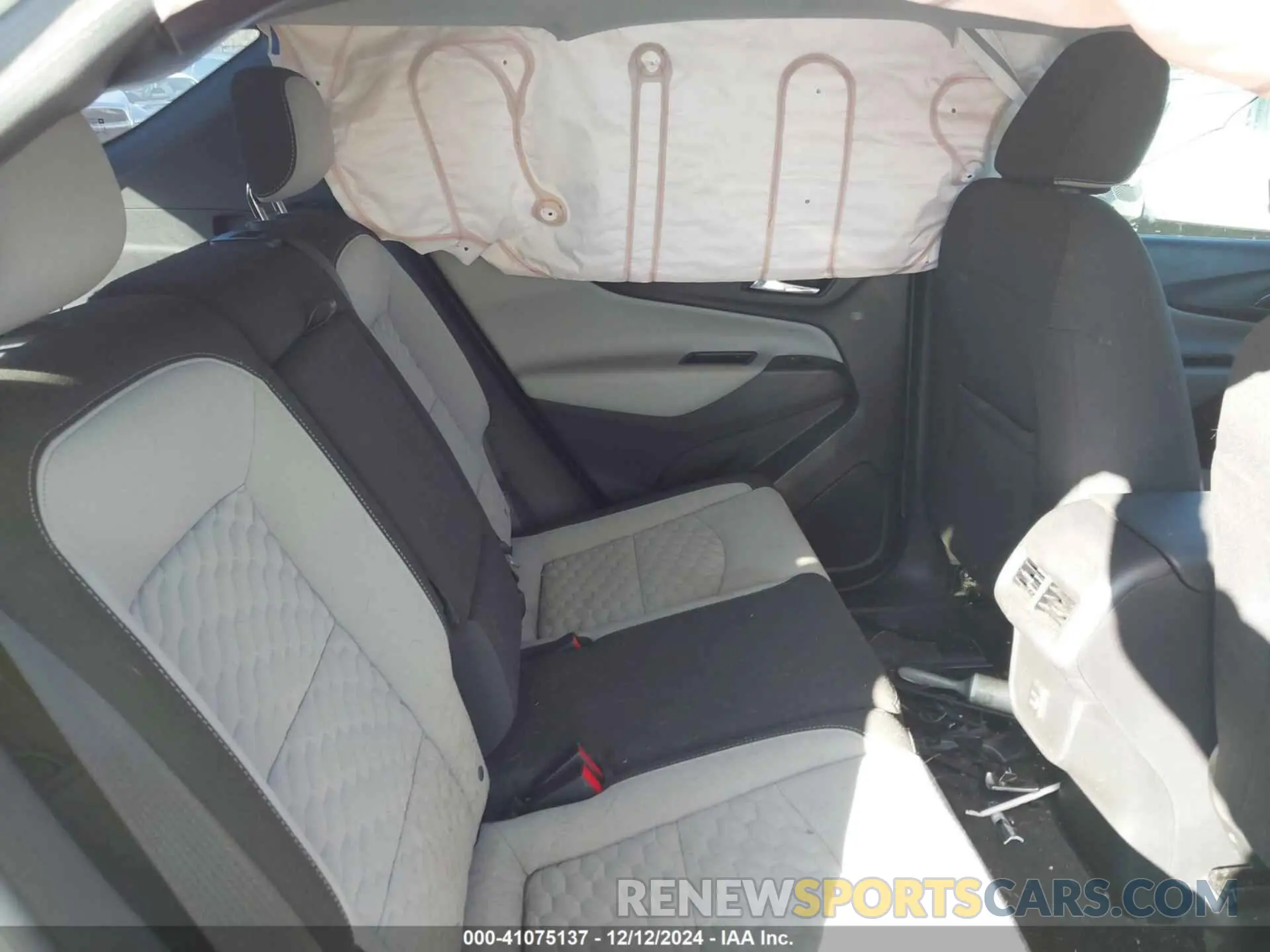 8 Photograph of a damaged car 3GNAXHEV9LS677829 CHEVROLET EQUINOX 2020