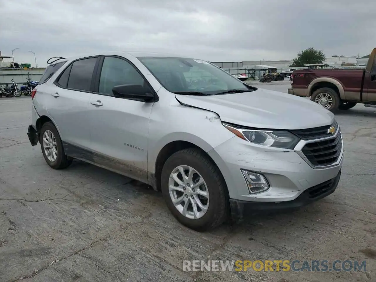 4 Photograph of a damaged car 3GNAXHEVXLS502523 CHEVROLET EQUINOX 2020