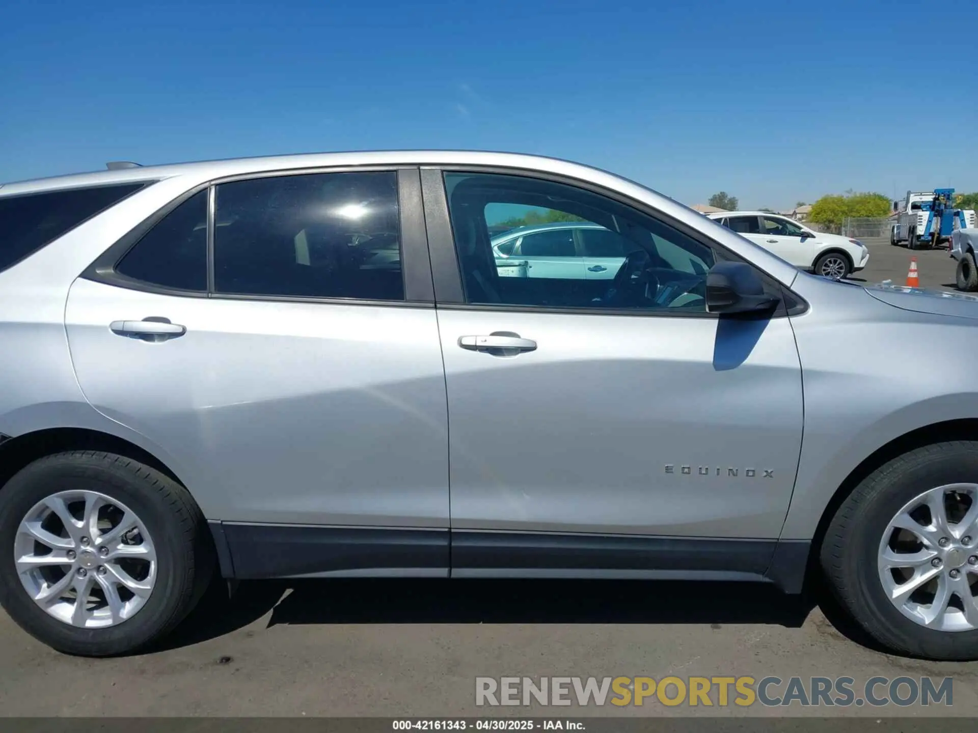 14 Photograph of a damaged car 3GNAXHEVXLS520567 CHEVROLET EQUINOX 2020