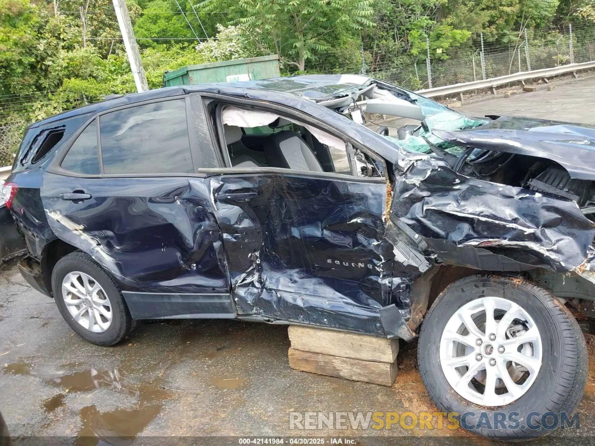 14 Photograph of a damaged car 3GNAXHEVXLS526496 CHEVROLET EQUINOX 2020