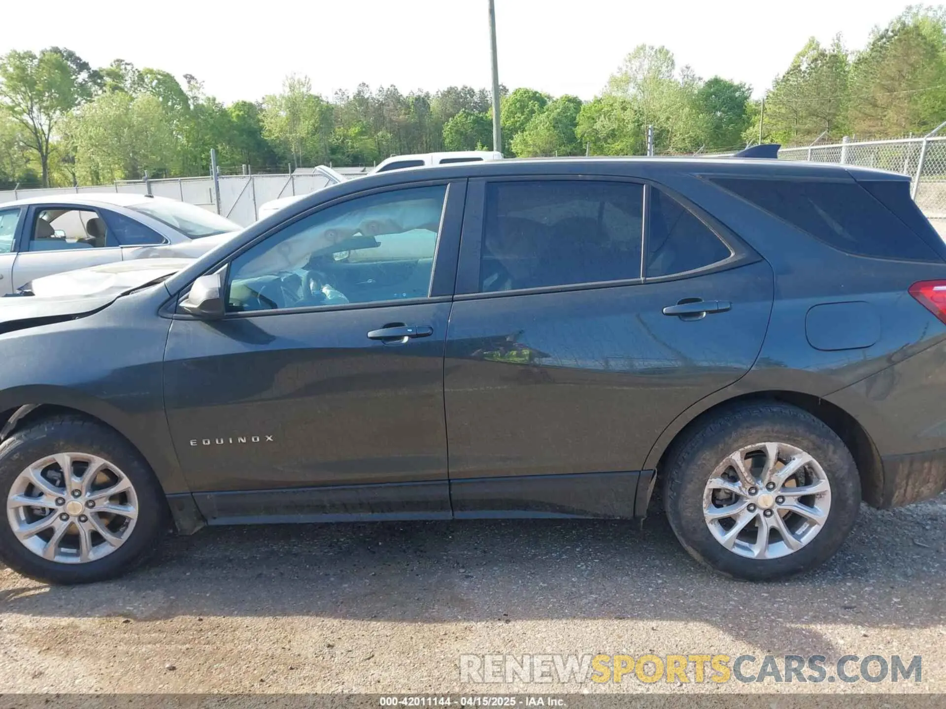 14 Photograph of a damaged car 3GNAXHEVXLS597357 CHEVROLET EQUINOX 2020