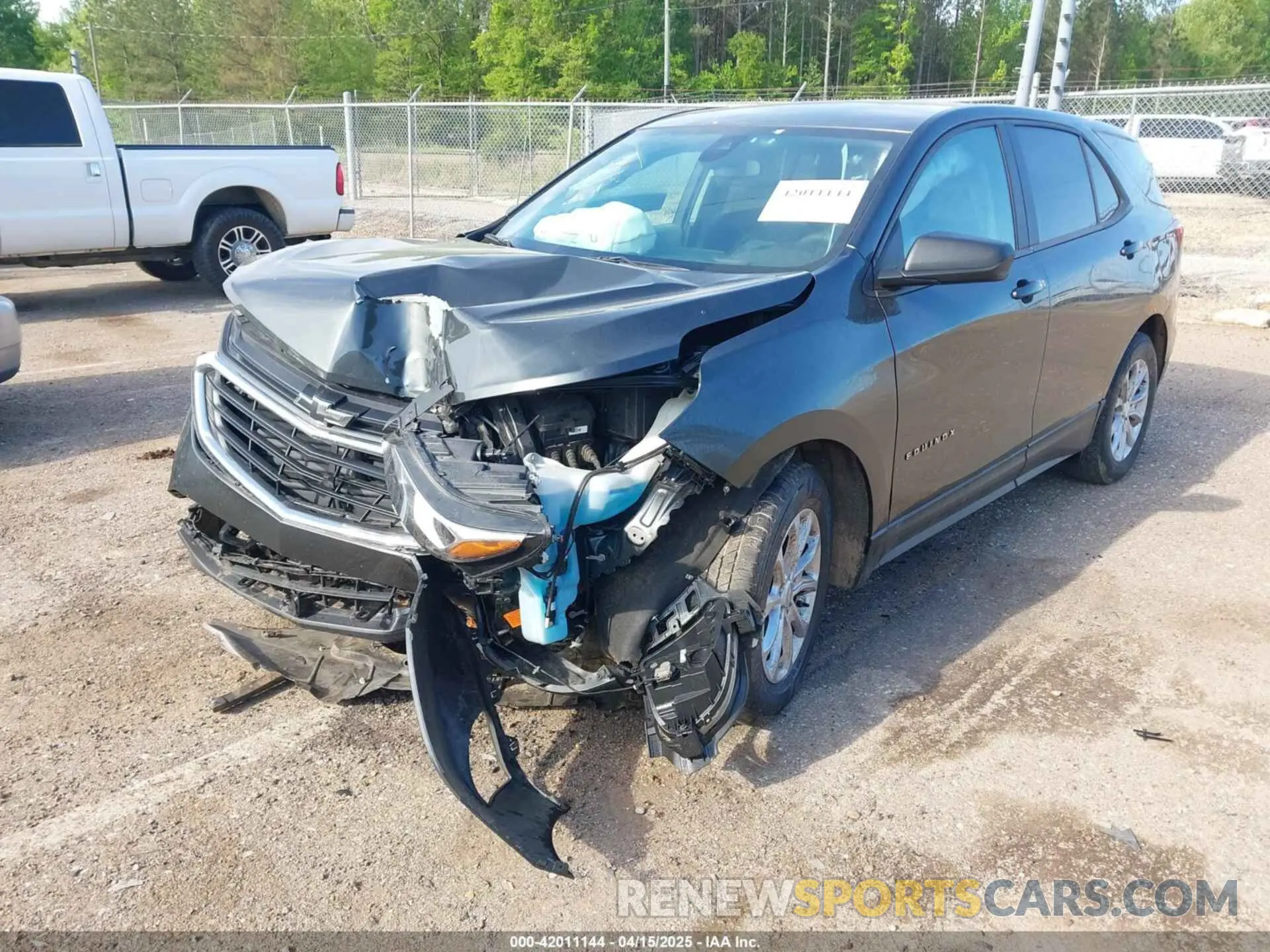 6 Photograph of a damaged car 3GNAXHEVXLS597357 CHEVROLET EQUINOX 2020