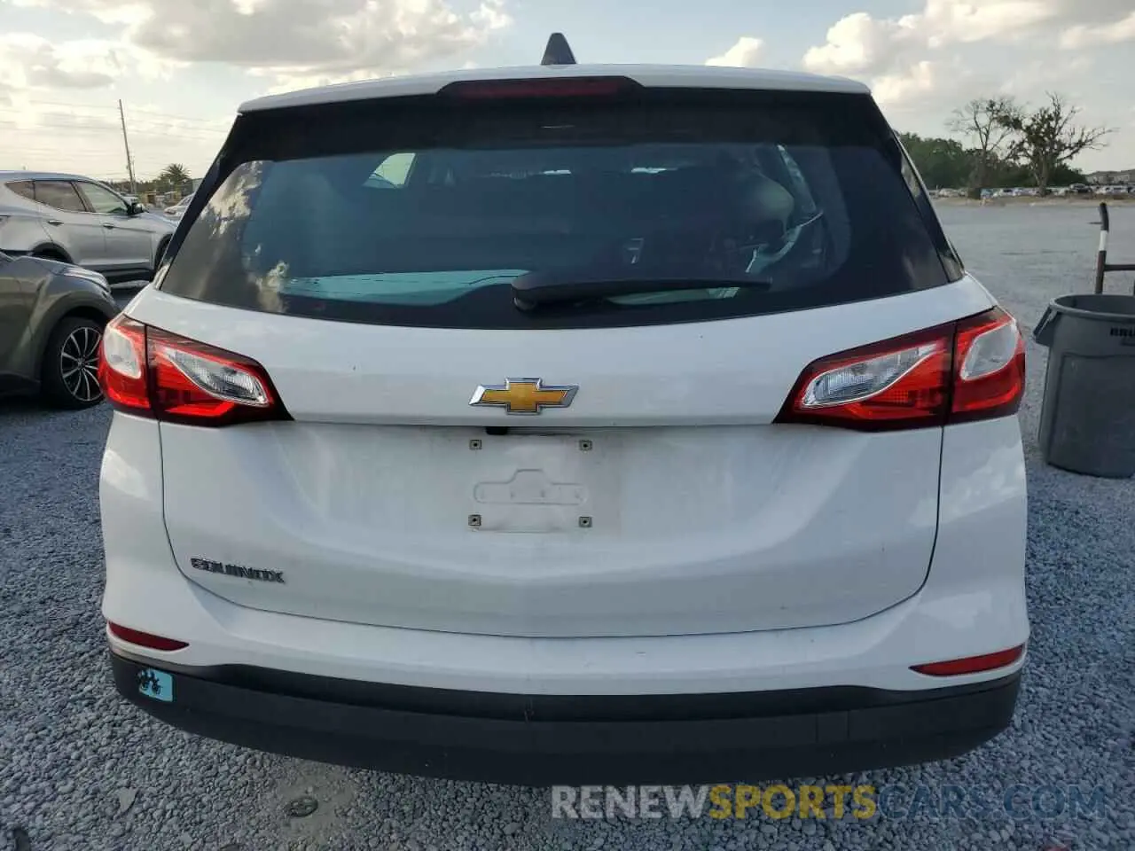 6 Photograph of a damaged car 3GNAXHEVXLS620197 CHEVROLET EQUINOX 2020