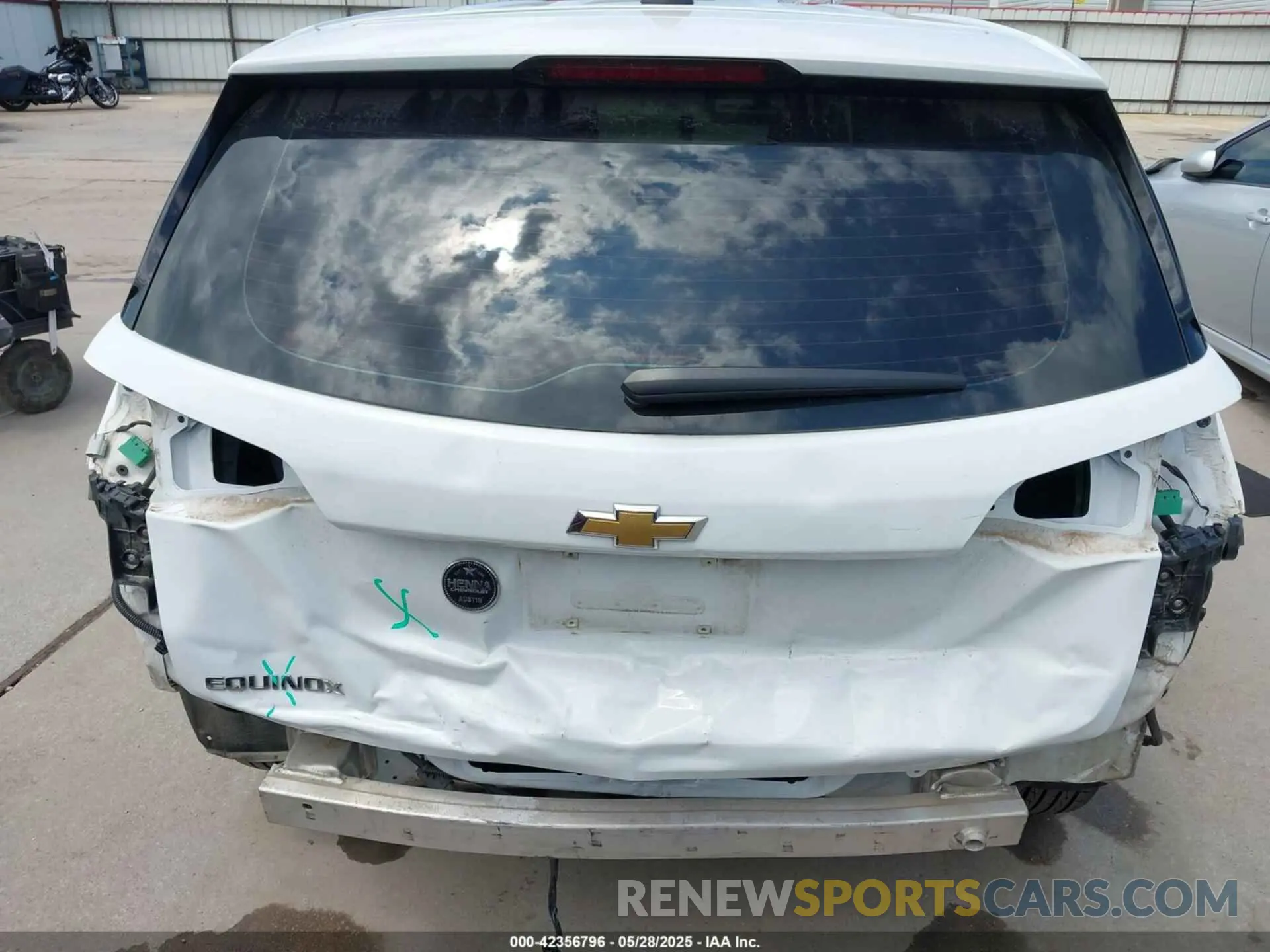 17 Photograph of a damaged car 3GNAXHEVXLS651675 CHEVROLET EQUINOX 2020