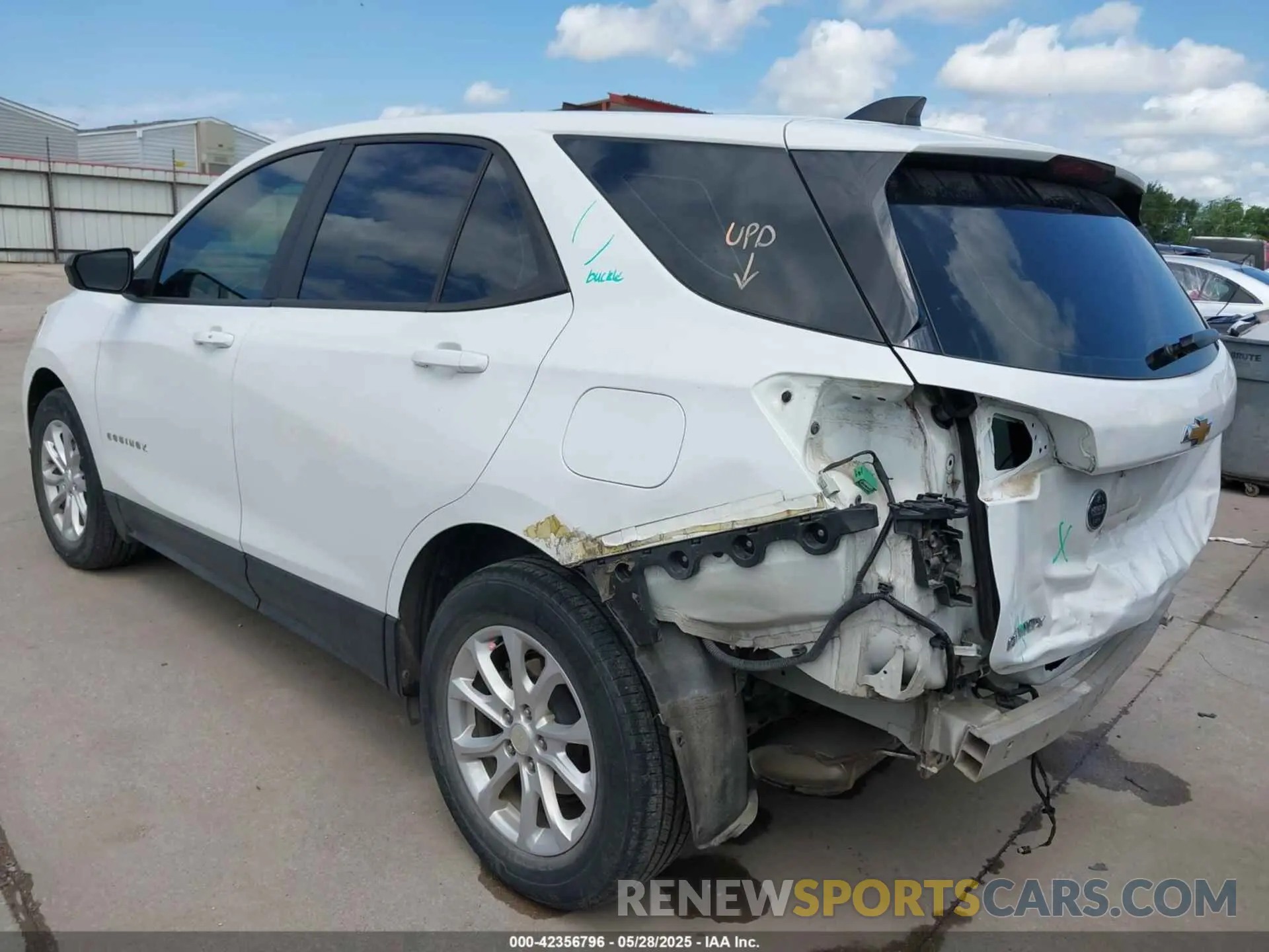 3 Photograph of a damaged car 3GNAXHEVXLS651675 CHEVROLET EQUINOX 2020