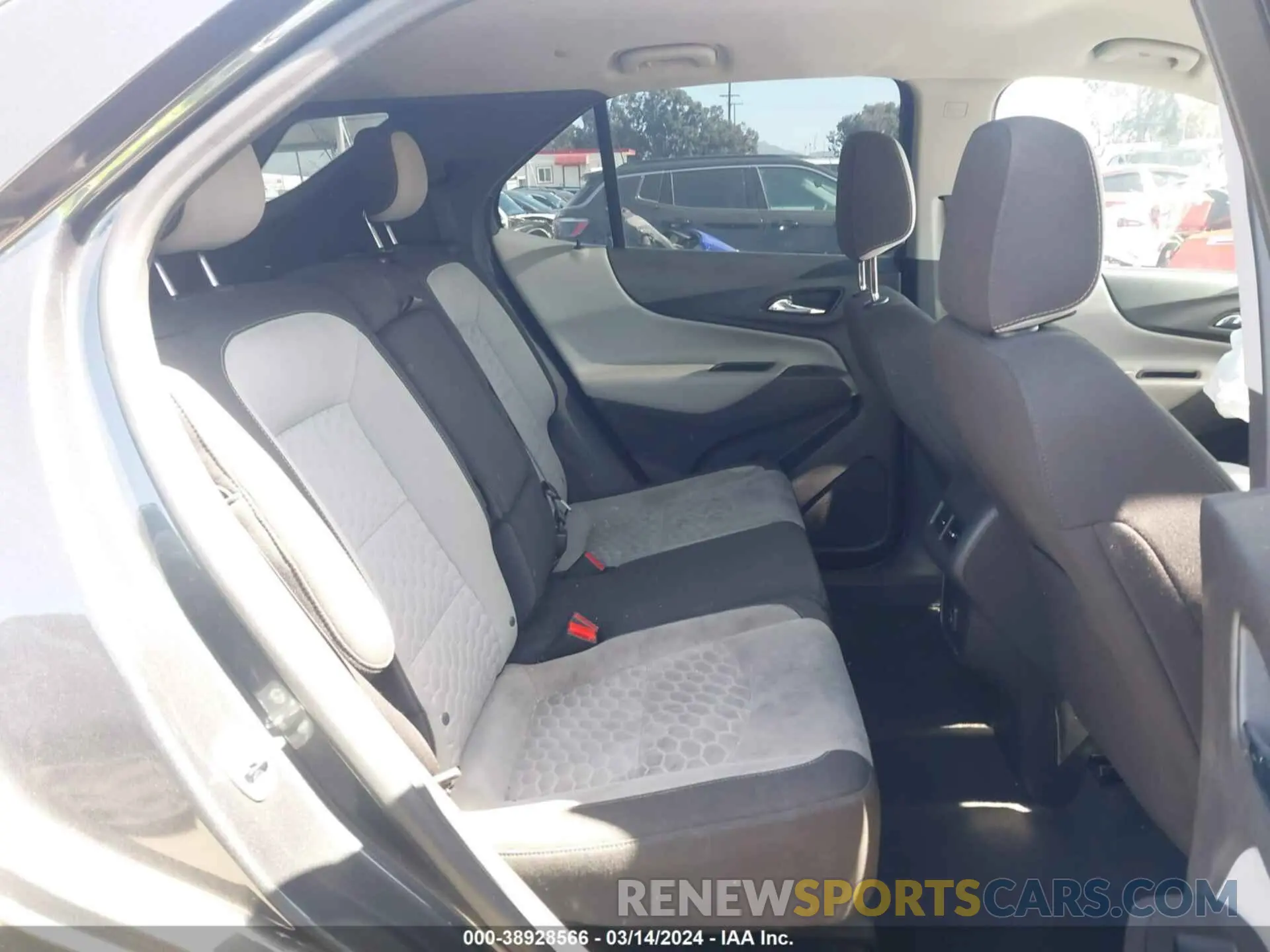 8 Photograph of a damaged car 3GNAXHEVXLS666922 CHEVROLET EQUINOX 2020