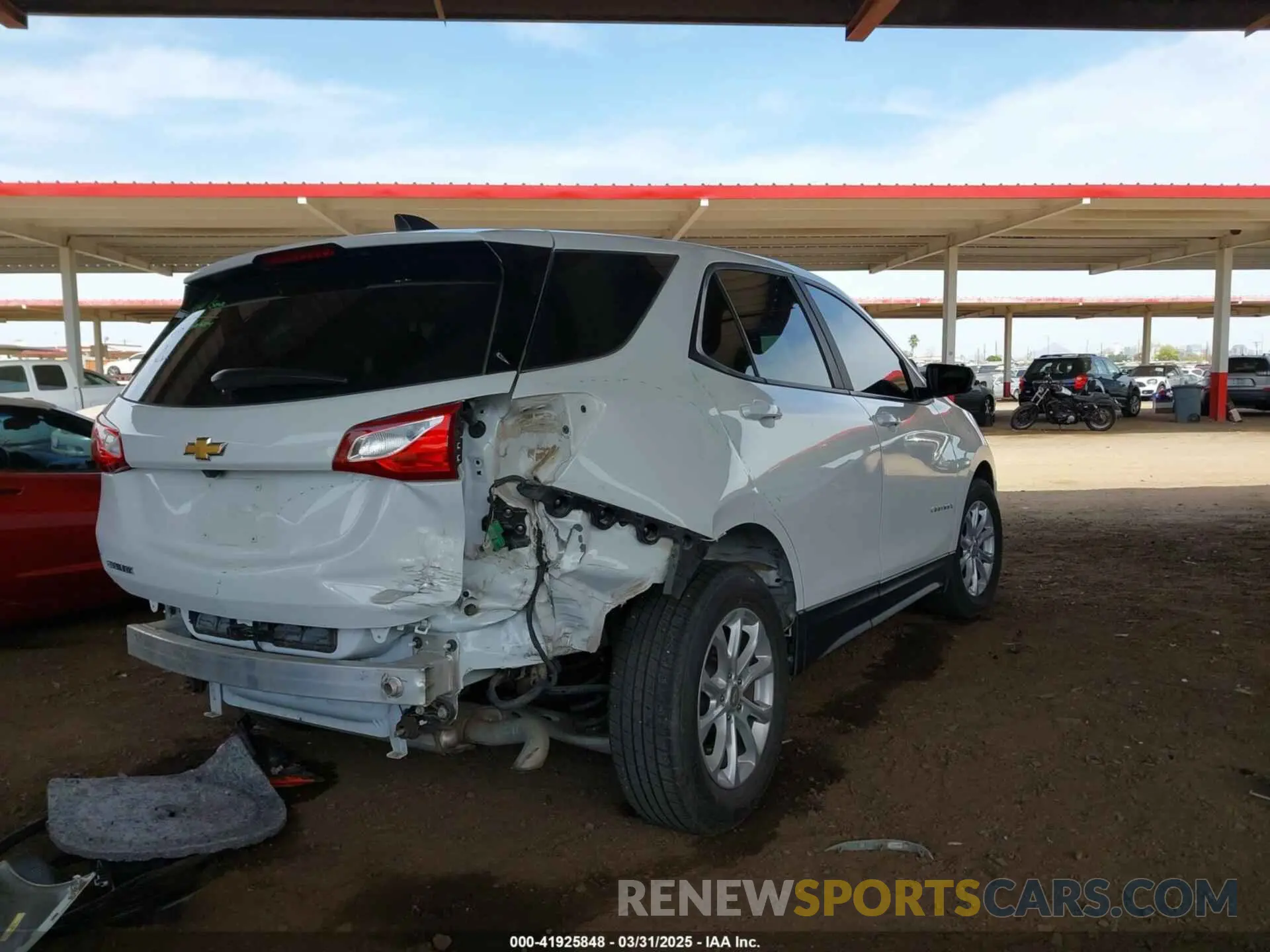 4 Photograph of a damaged car 3GNAXHEVXLS730912 CHEVROLET EQUINOX 2020