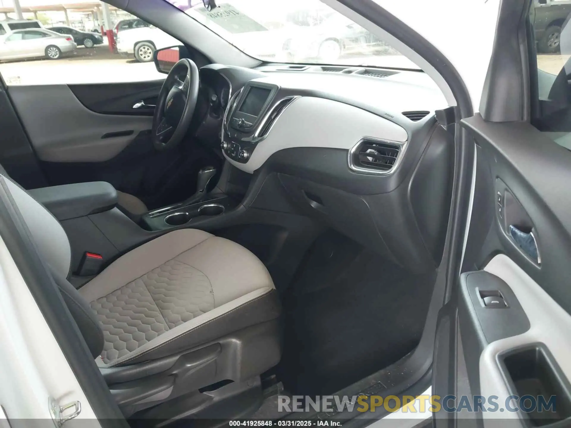 5 Photograph of a damaged car 3GNAXHEVXLS730912 CHEVROLET EQUINOX 2020