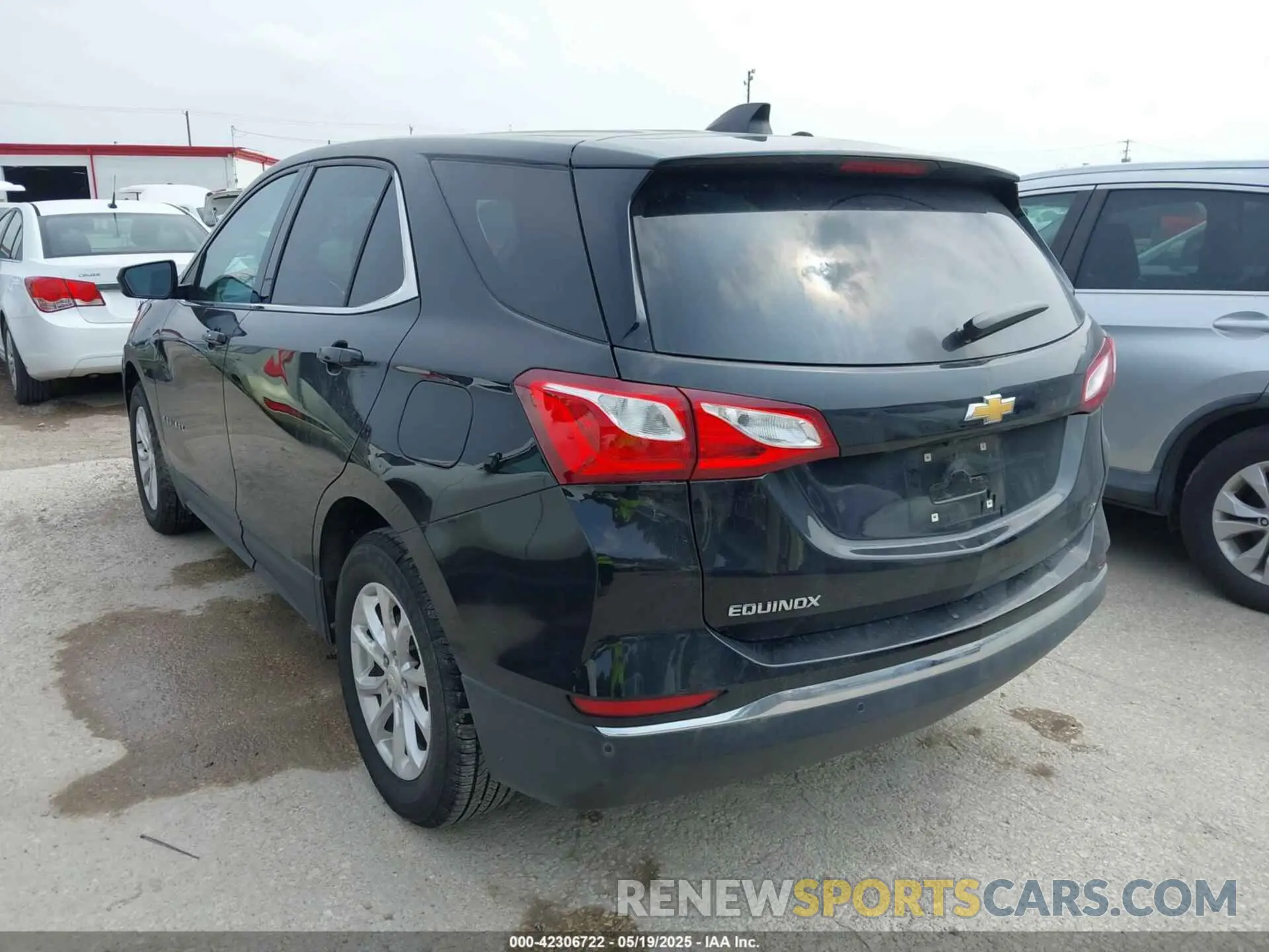 3 Photograph of a damaged car 3GNAXJEV0LL129638 CHEVROLET EQUINOX 2020