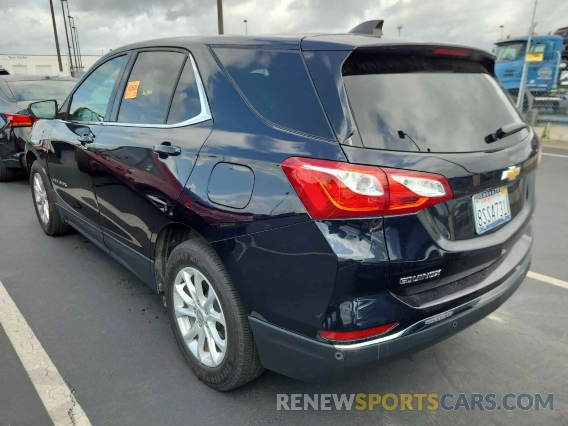 28 Photograph of a damaged car 3GNAXJEV0LS729713 CHEVROLET EQUINOX 2020
