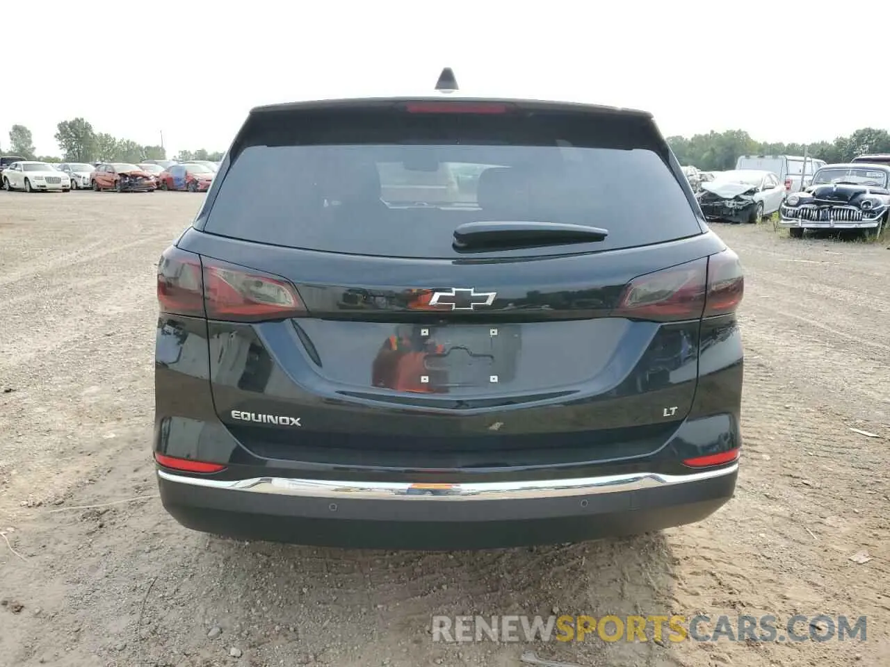 6 Photograph of a damaged car 3GNAXJEV1LL324566 CHEVROLET EQUINOX 2020