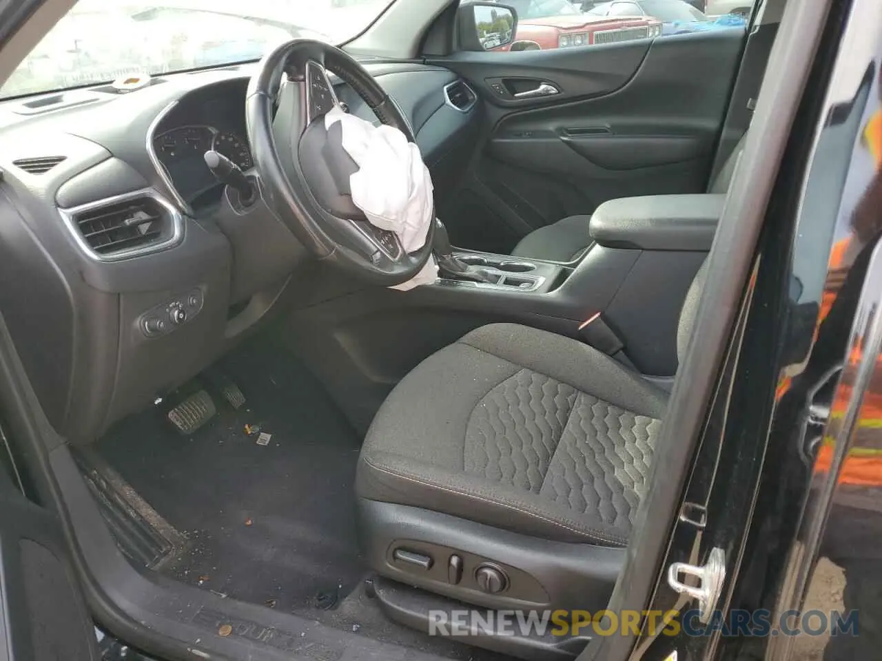 7 Photograph of a damaged car 3GNAXJEV1LL324566 CHEVROLET EQUINOX 2020