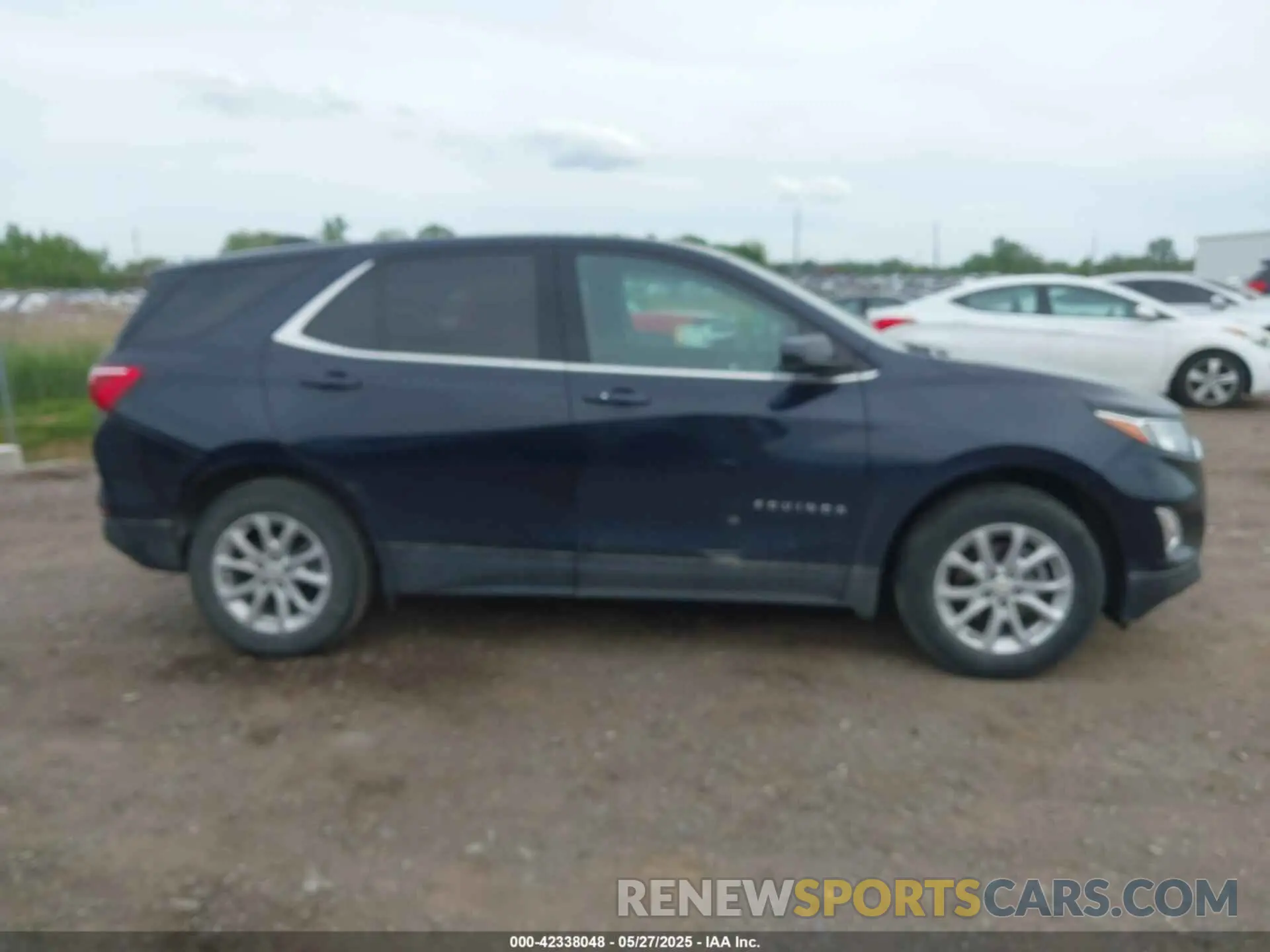 13 Photograph of a damaged car 3GNAXJEV1LS711544 CHEVROLET EQUINOX 2020