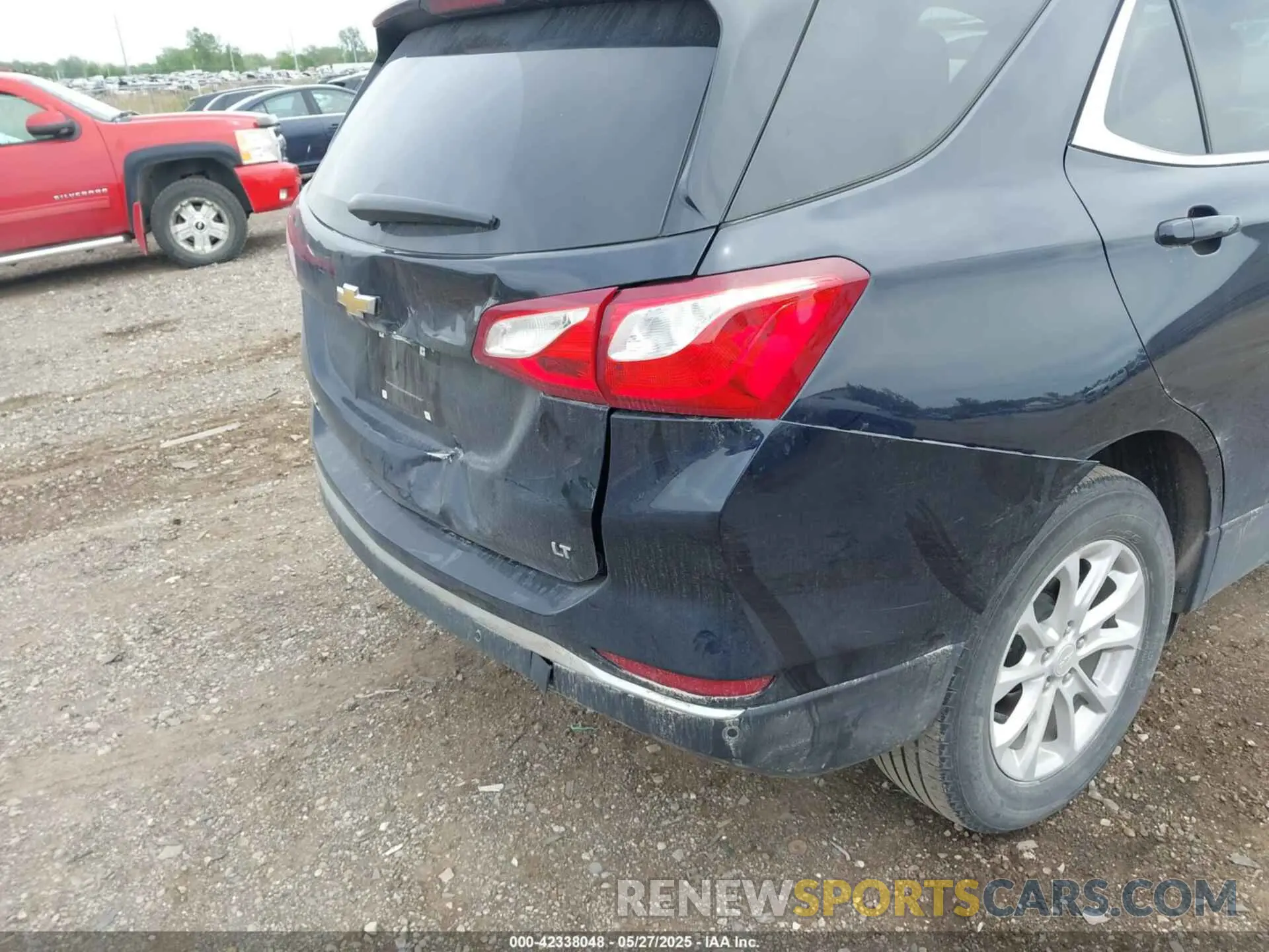 6 Photograph of a damaged car 3GNAXJEV1LS711544 CHEVROLET EQUINOX 2020