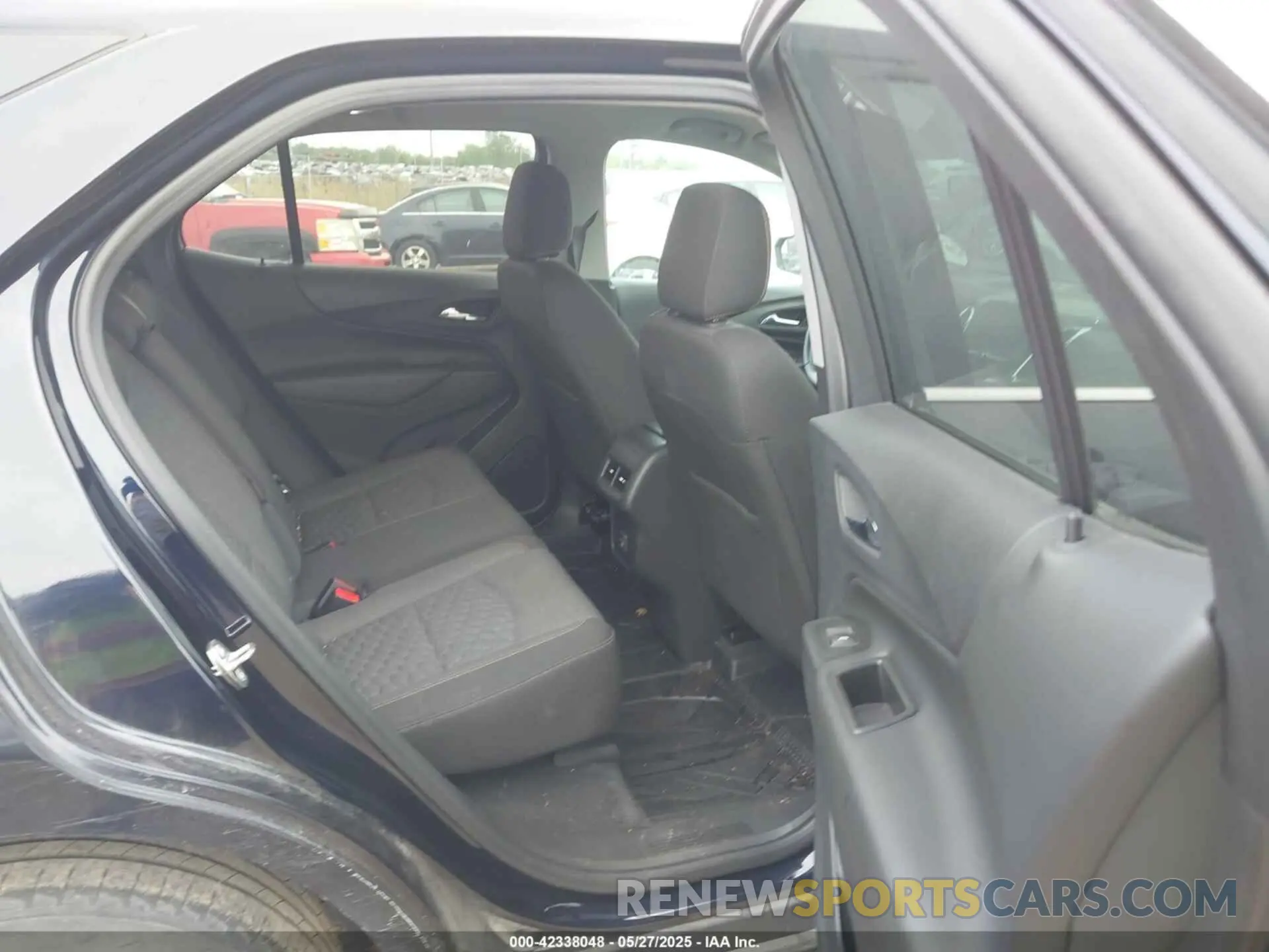 8 Photograph of a damaged car 3GNAXJEV1LS711544 CHEVROLET EQUINOX 2020