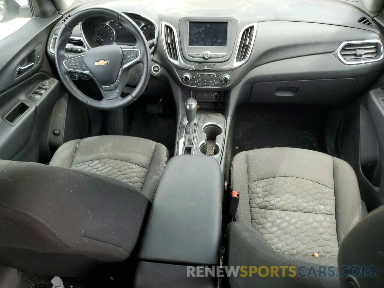 8 Photograph of a damaged car 3GNAXJEV3LS553904 CHEVROLET EQUINOX 2020